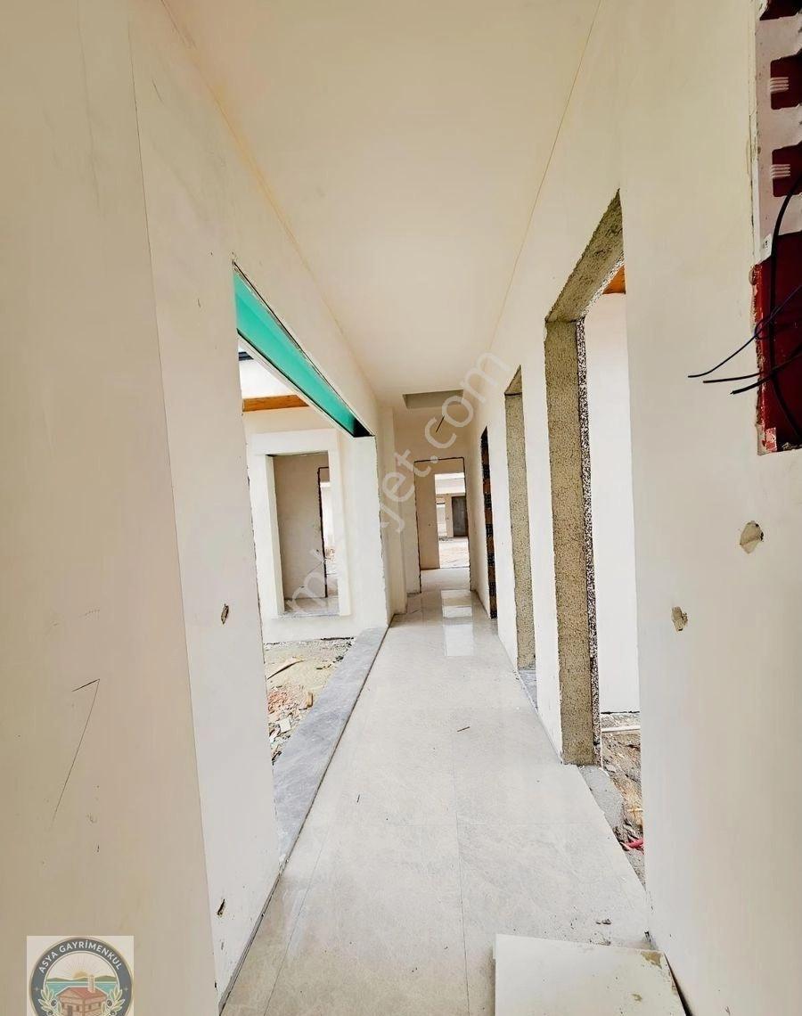 Ortaköyde Tek Kat Villa Bireysel Havuz Ve Bahçeli - Görsel 13