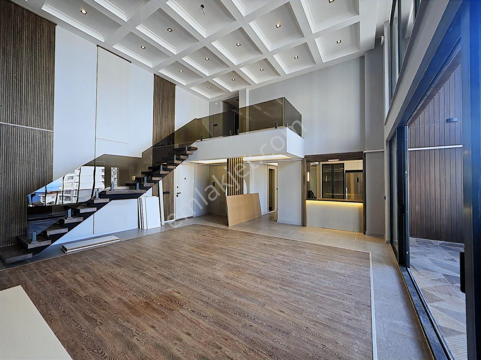 Alanlı Doğumak Tower'da Yüksek Kredili 3+1 Loft Ultralüks Daire - Görsel 31