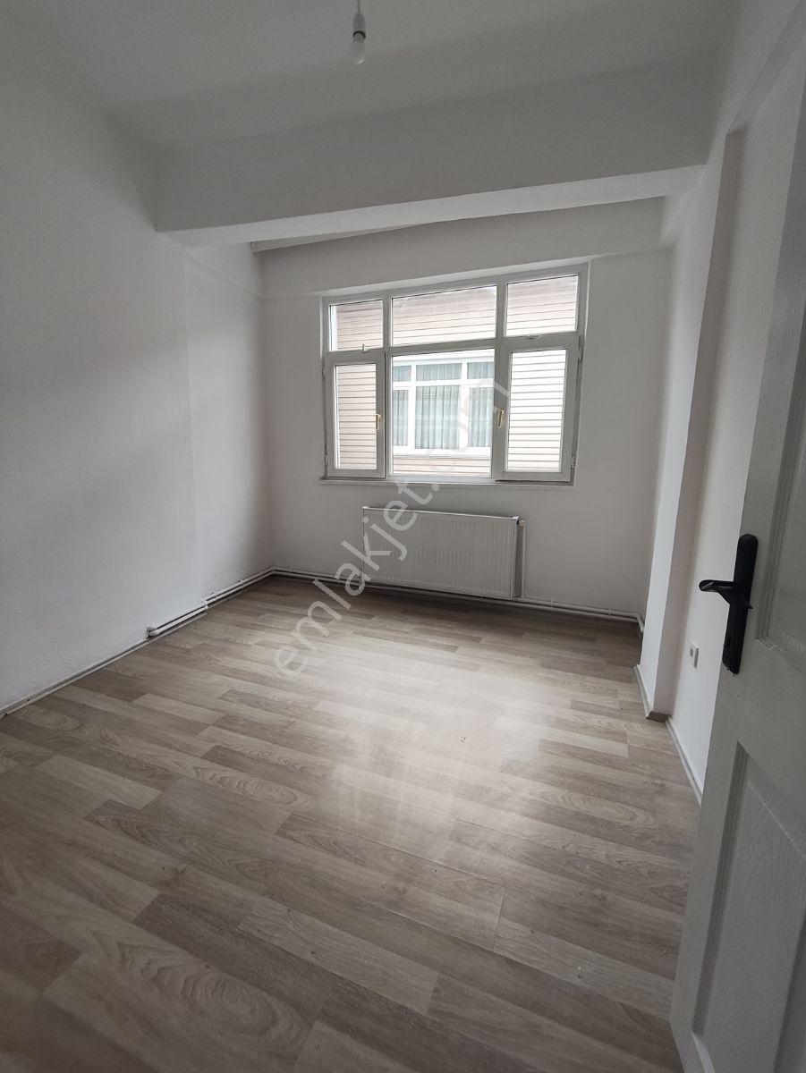 Karasu Çarşı Merkezde Kiralık Daireler - Görsel 16