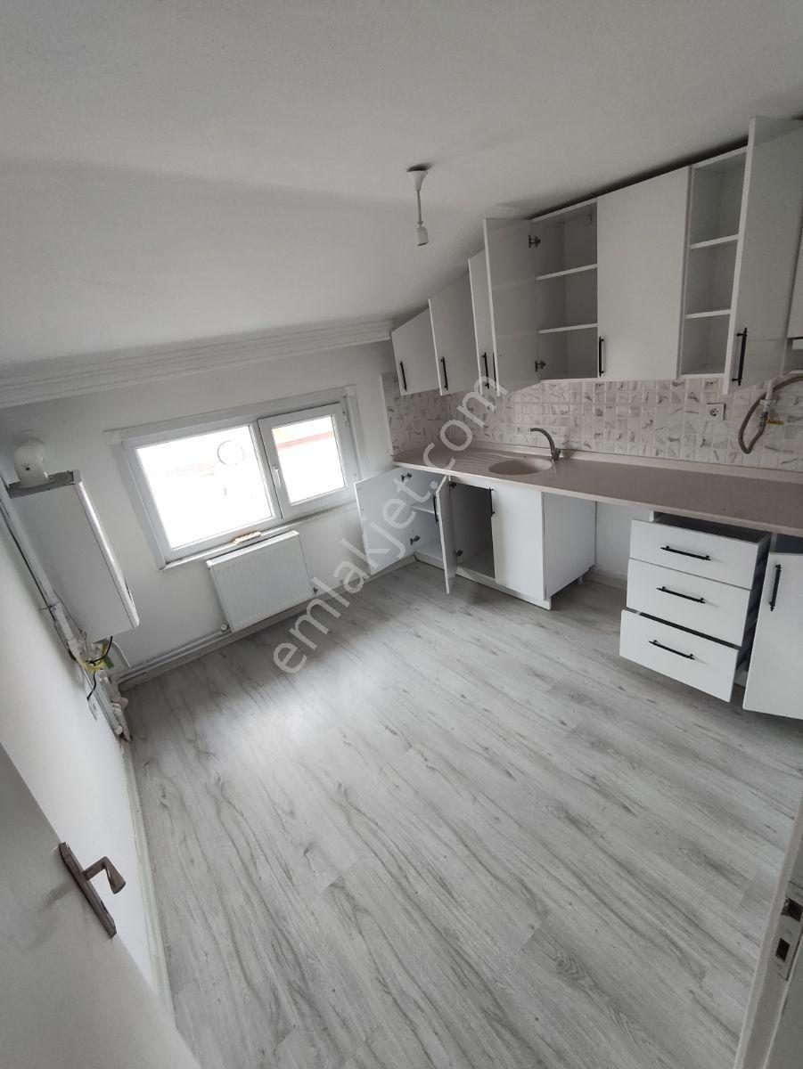 Karasu Çarşı Merkezde Kiralık Daireler - Görsel 13