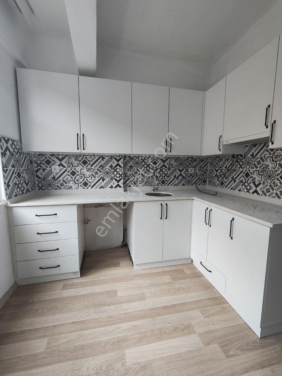 Karasu Çarşı Merkezde Kiralık Daireler