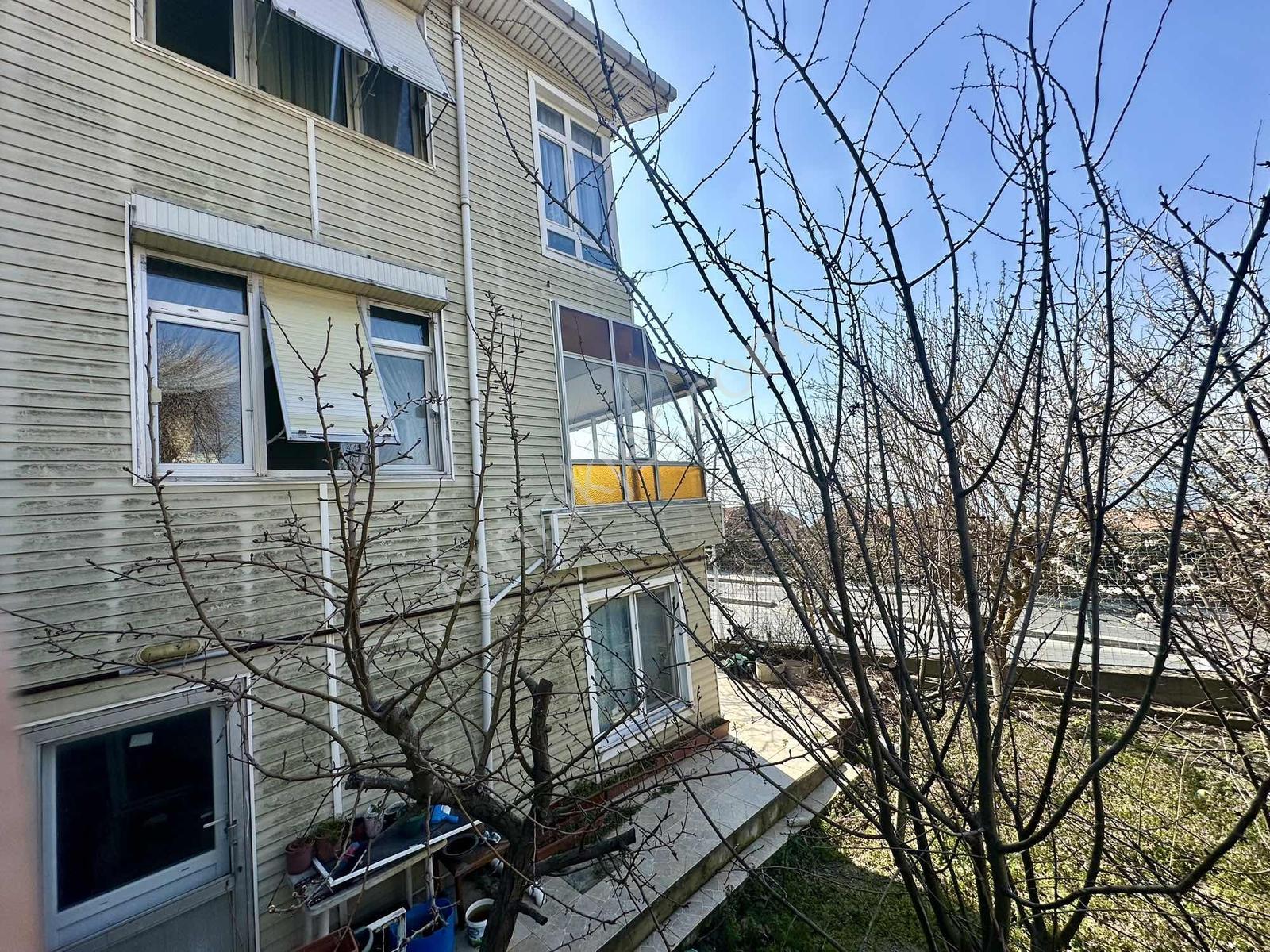 Büyükçekmece Cadde Üzeri Panaromik Deniz Manzaralı Villa - Görsel 4
