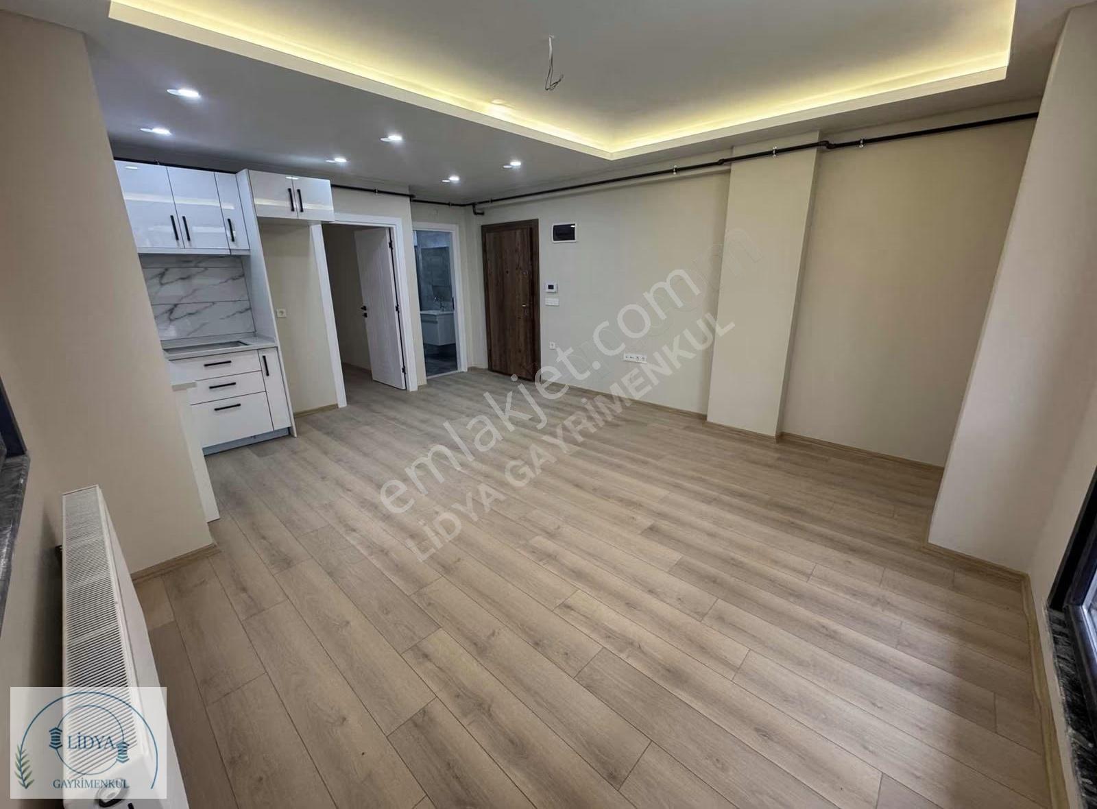 Kayışdağı Mh. Sıfır Bina Teslime Hazır Arakat Geniş Balkonlu 1+1 - Görsel 2