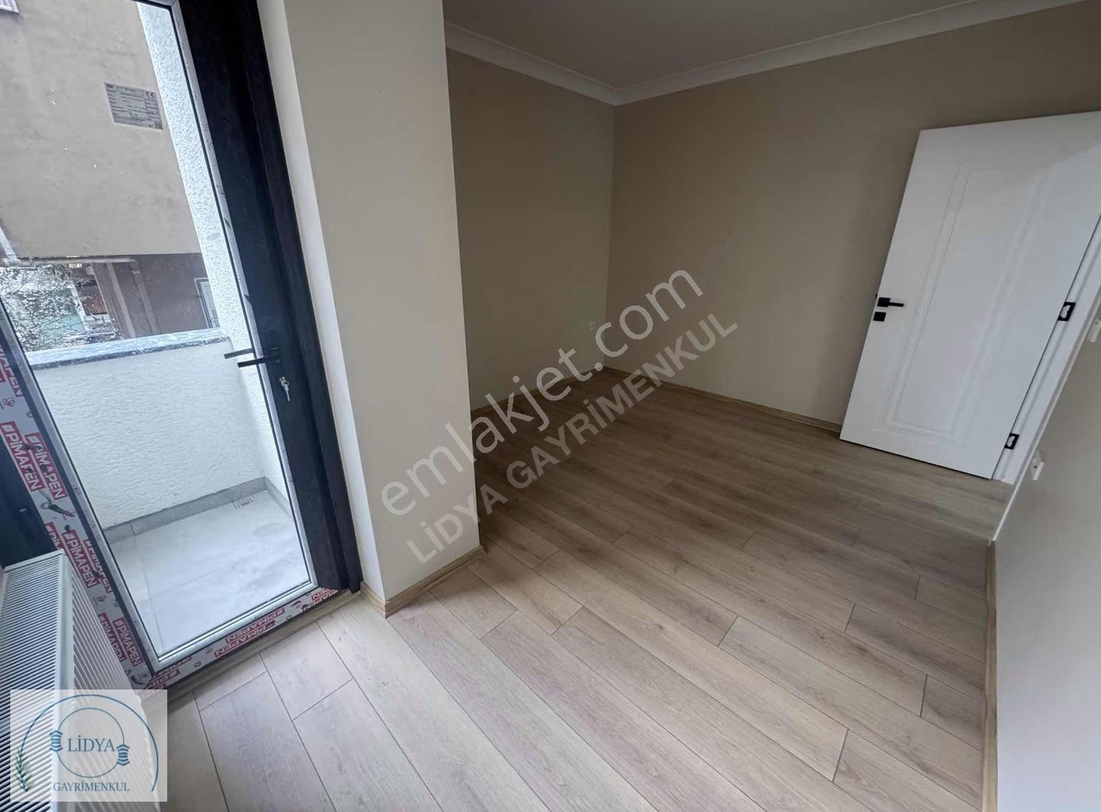 Kayışdağı Mh. Sıfır Bina Teslime Hazır Arakat Geniş Balkonlu 1+1 - Görsel 18