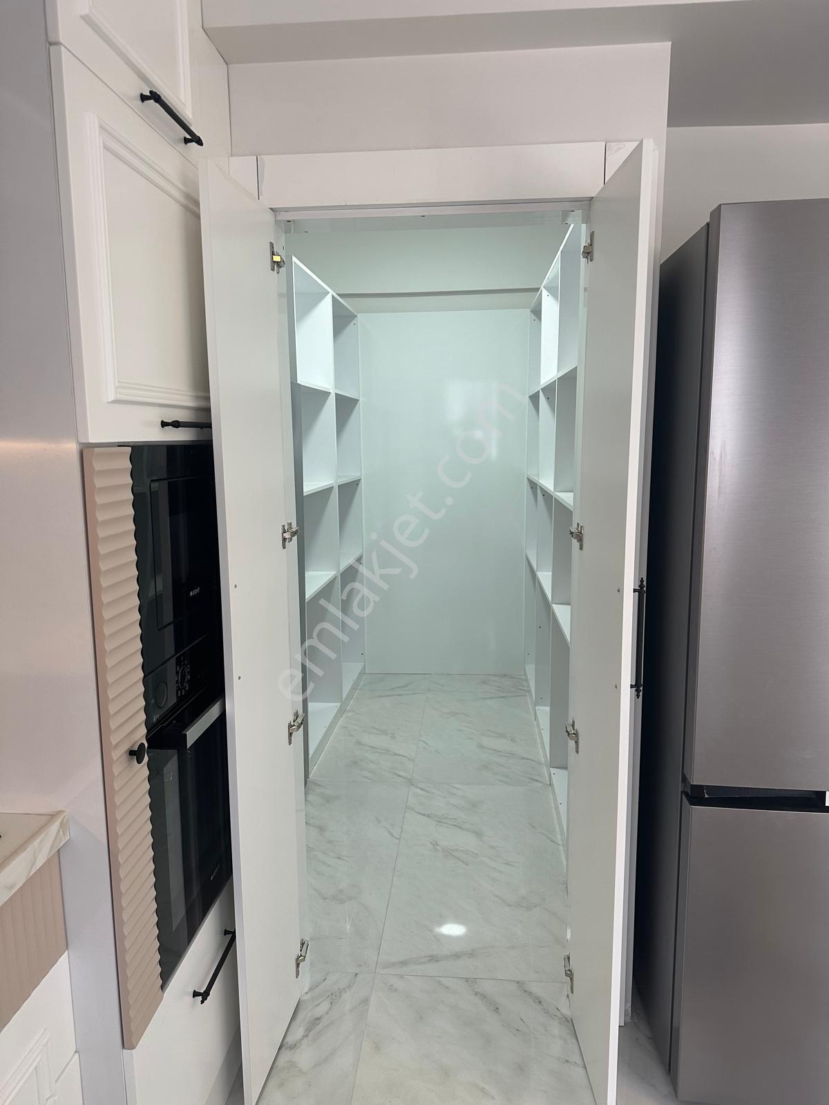 Sivas Yeşilyurt Mah. 4+1 Satılık Daire 140 M2 10. Kat - Görsel 17