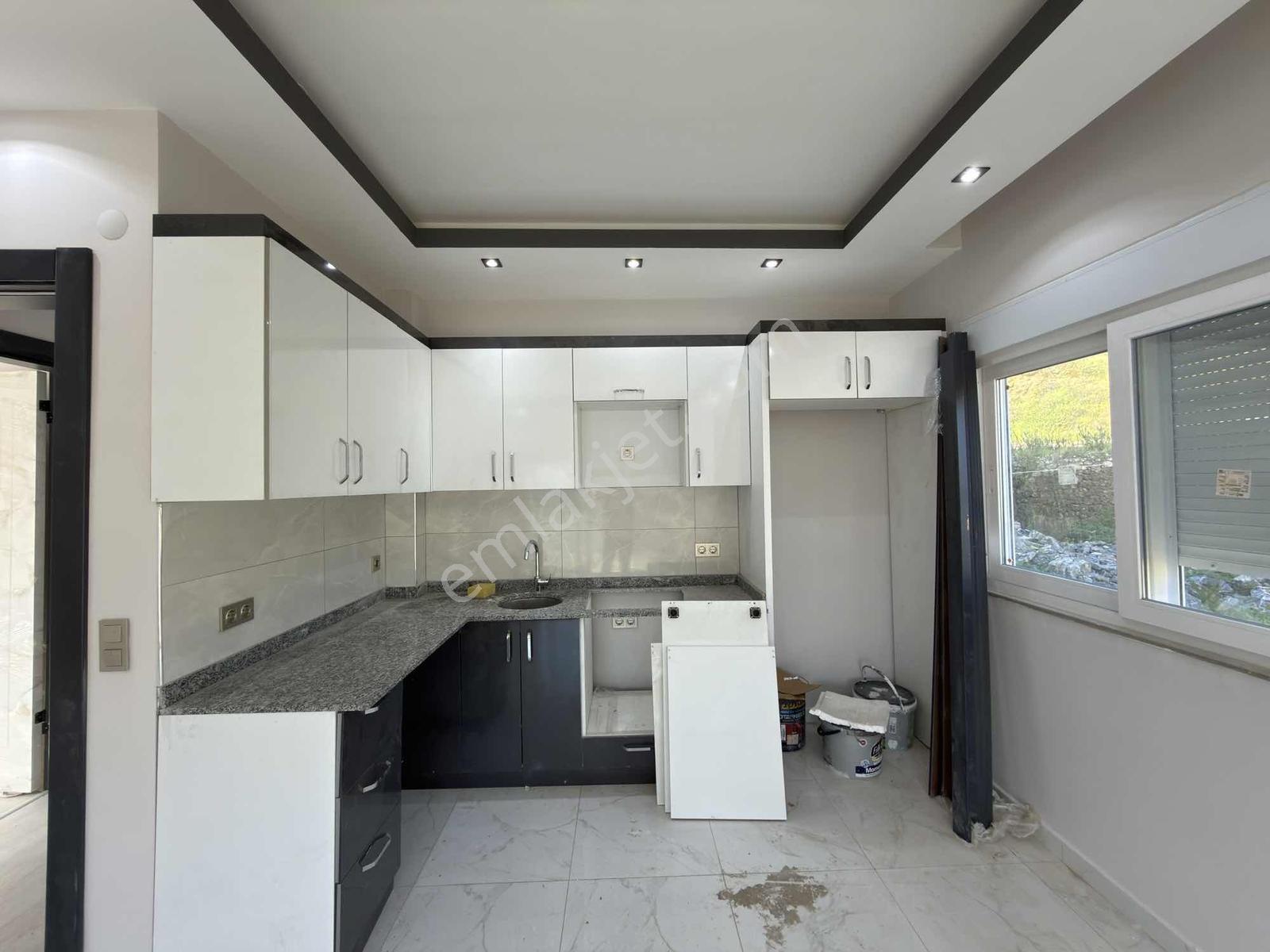 Alanya Çıplaklı Da Panjurlu + Ebeveyn Banyolu Satılık Daire - Görsel 12