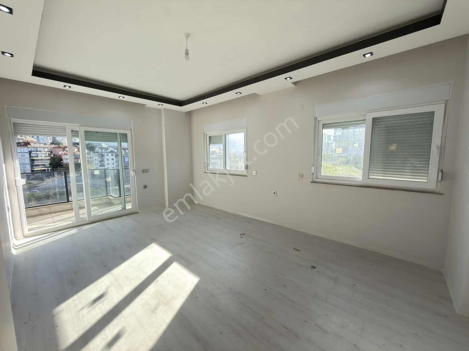 Alanya Çıplaklı Da Panjurlu + Ebeveyn Banyolu Satılık Daire