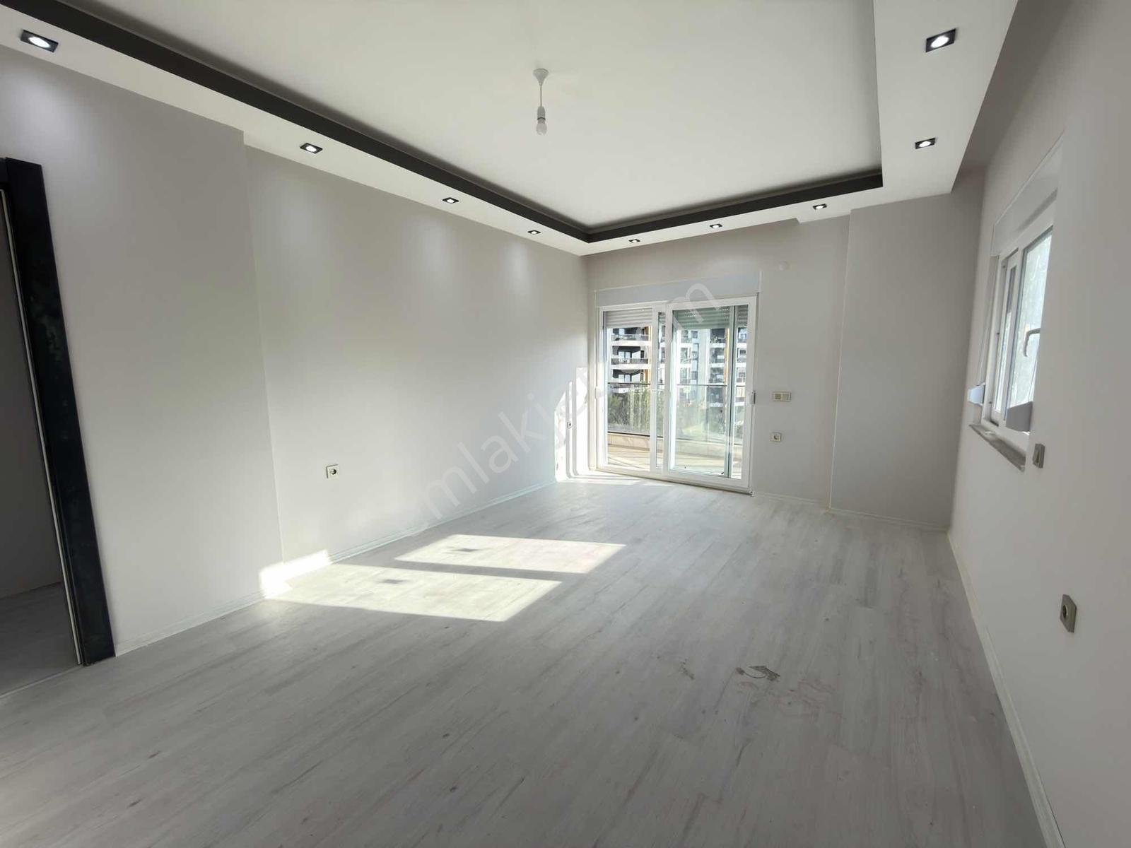Alanya Çıplaklı Da Panjurlu + Ebeveyn Banyolu Satılık Daire - Görsel 9