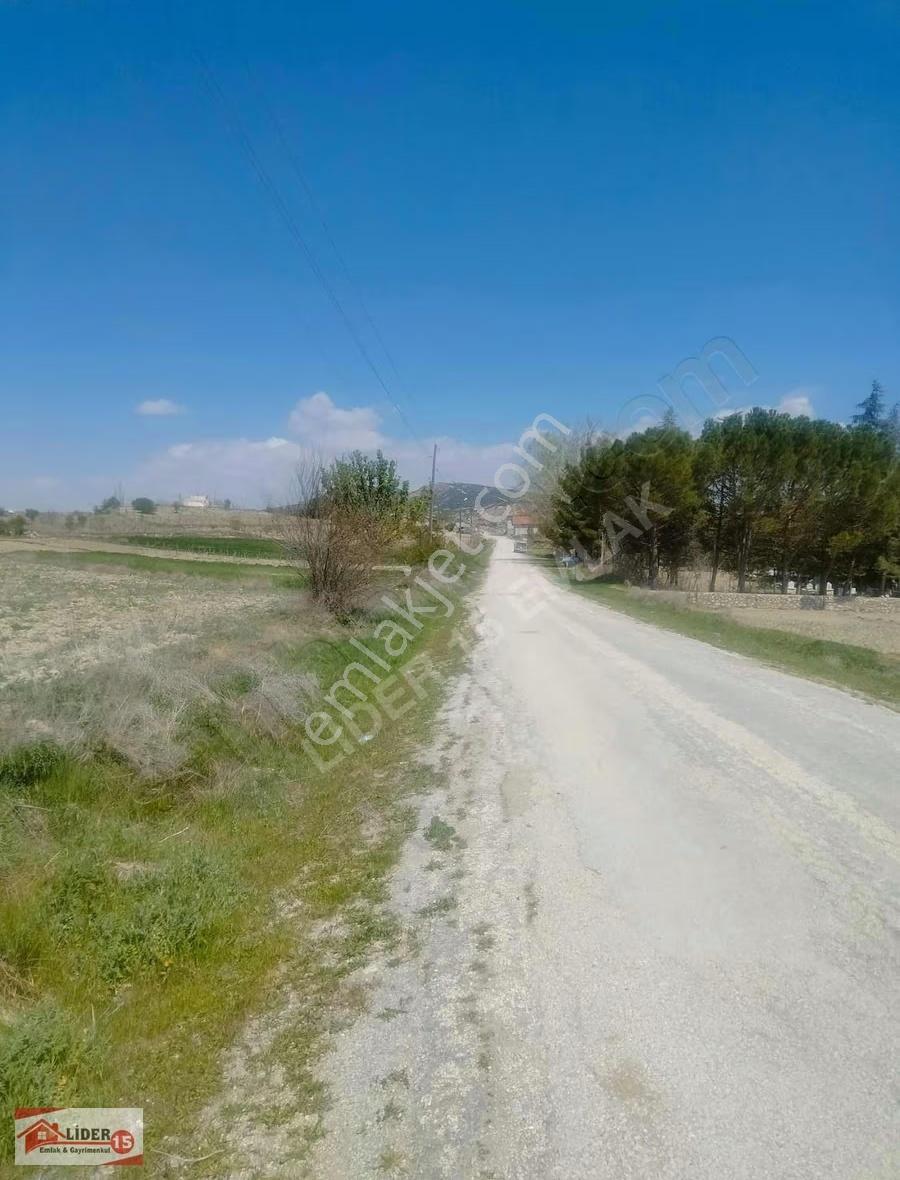 Burdur Merkez Boğaziçin De Köy İmarlı Satılık Tarla - Görsel 3