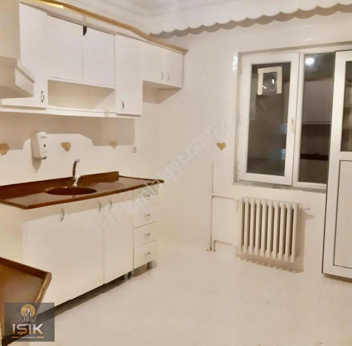 Işık Gayrimenkul'den Abdurrahman Gazide Kiralık 3+1 Daire - Görsel 3