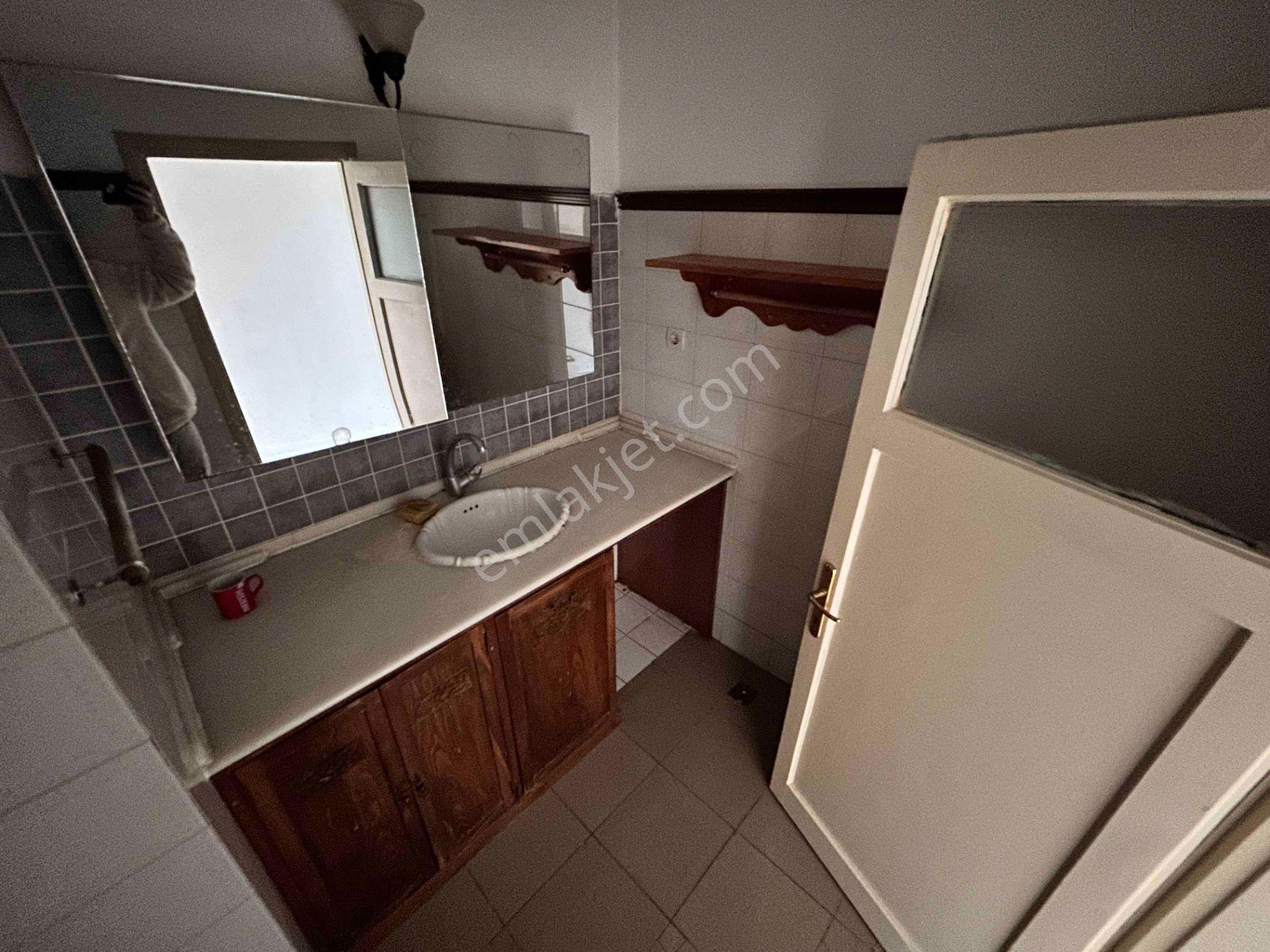 Çarşı’nın En Geniş Sokağında Çift Cepheli 2+1 Kiralık Daire - Görsel 24