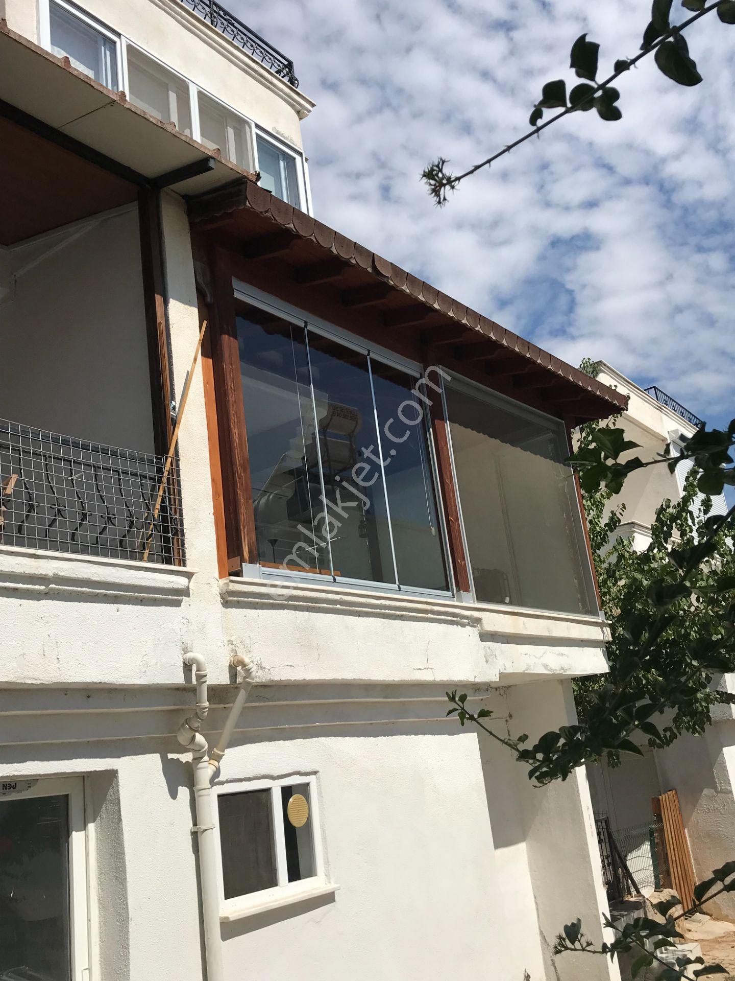 Denize Sıfır Sitede, Deniz Manzaralı Müstakil Eşyalı Dubleks Villa - Görsel 15