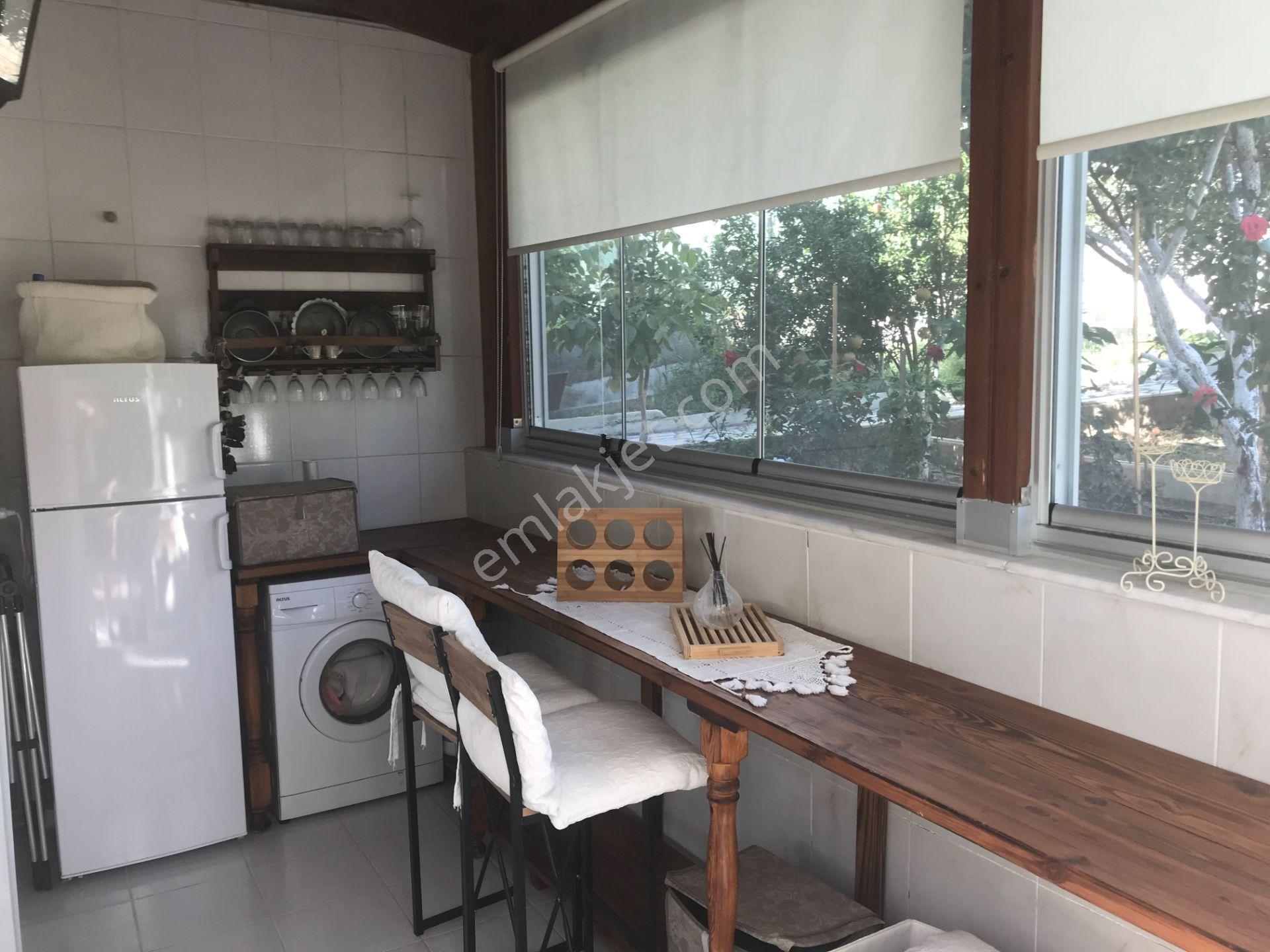 Denize Sıfır Sitede, Deniz Manzaralı Müstakil Eşyalı Dubleks Villa - Görsel 29