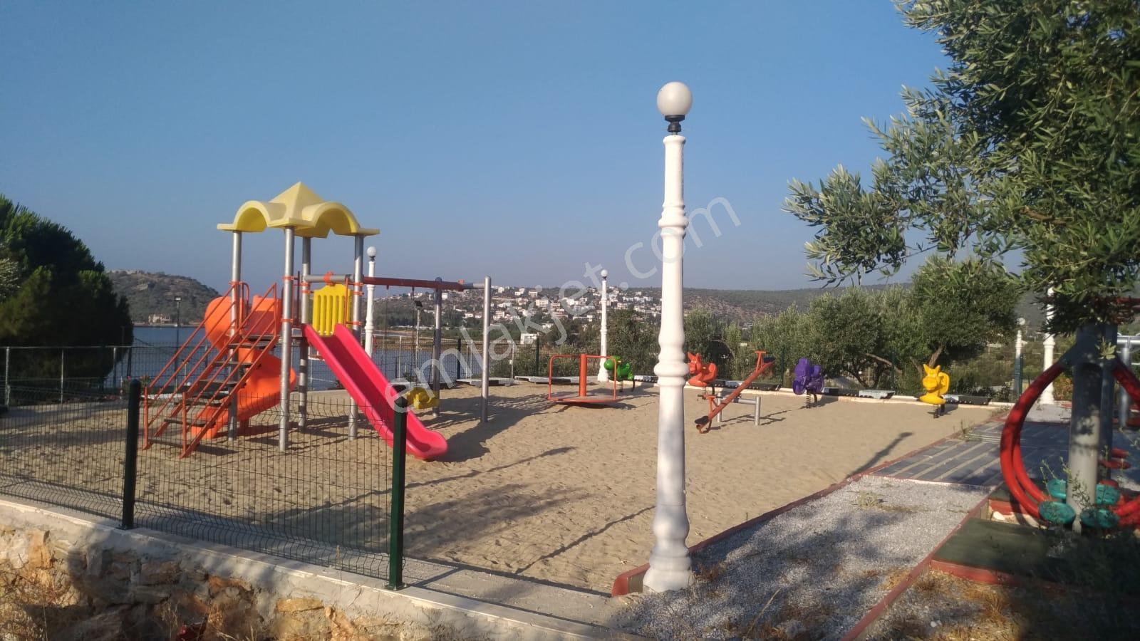 Denize Sıfır Sitede, Deniz Manzaralı Müstakil Eşyalı Dubleks Villa - Görsel 17