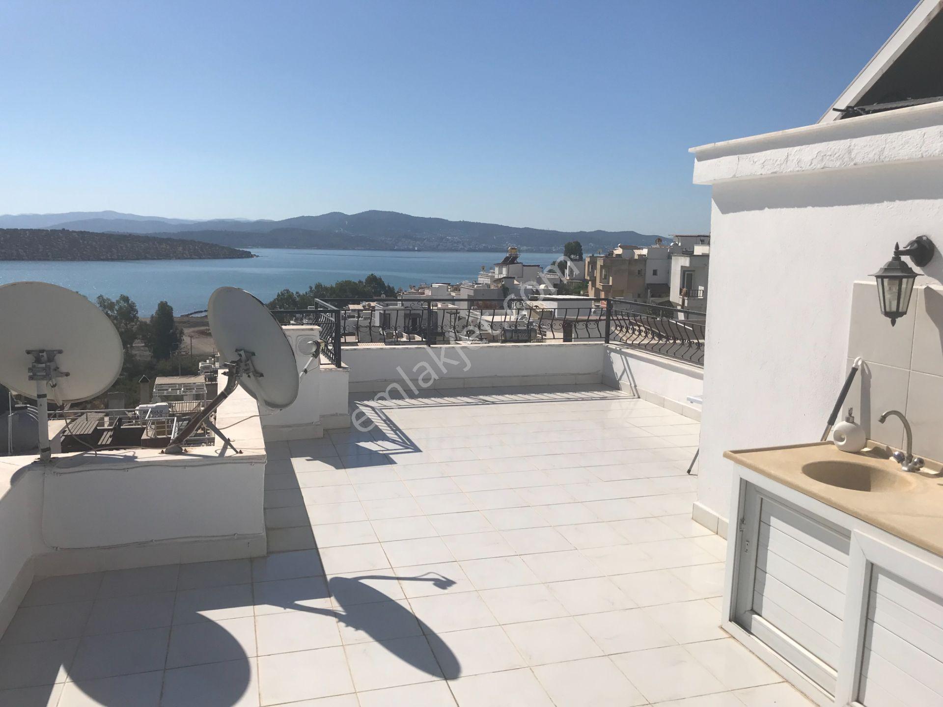 Denize Sıfır Sitede, Deniz Manzaralı Müstakil Eşyalı Dubleks Villa - Görsel 11