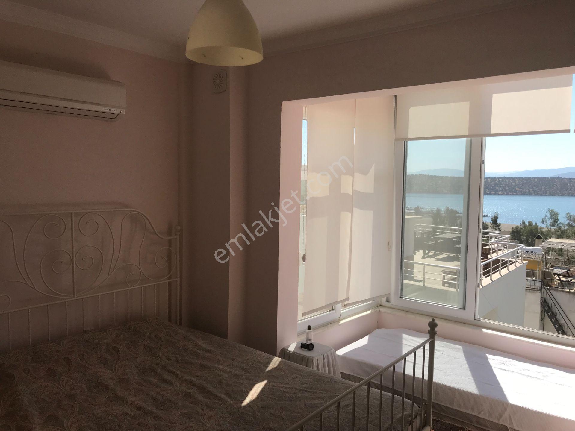 Denize Sıfır Sitede, Deniz Manzaralı Müstakil Eşyalı Dubleks Villa - Görsel 9