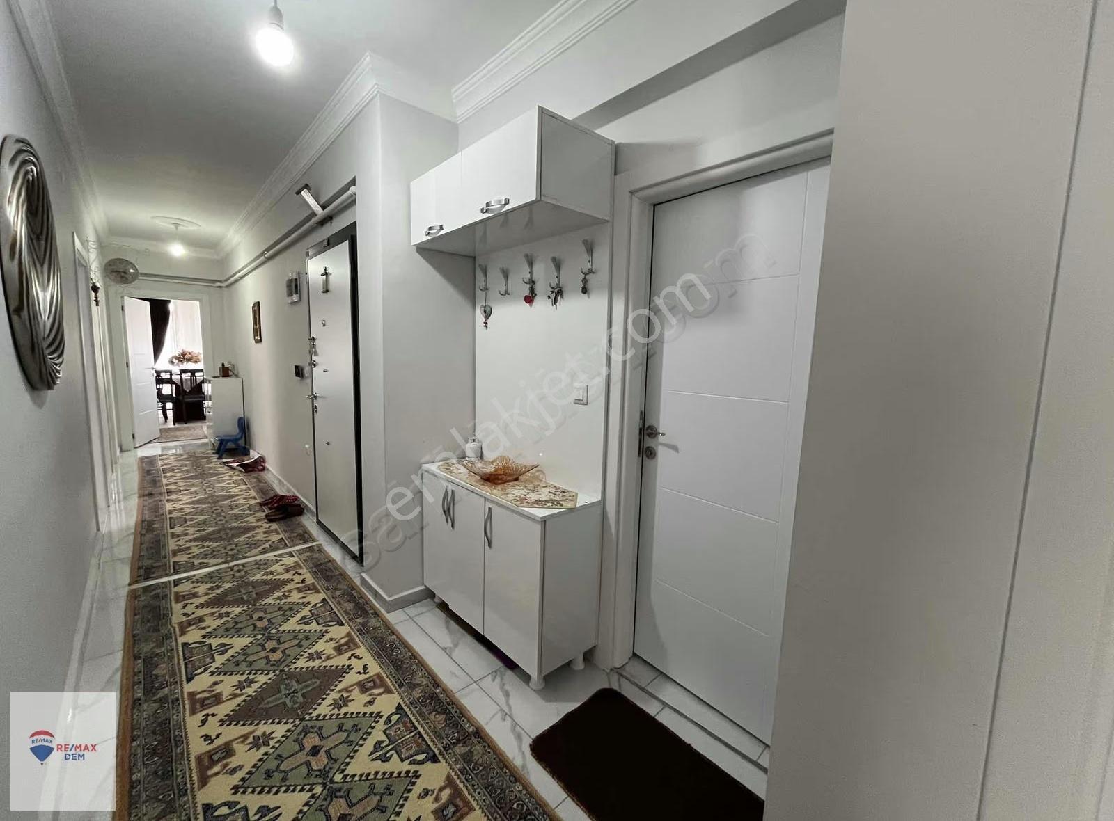 Remax Dem/den Bahçeli Evlerde Satılık 3+1 Lüx 150 M2 Daire - Görsel 3