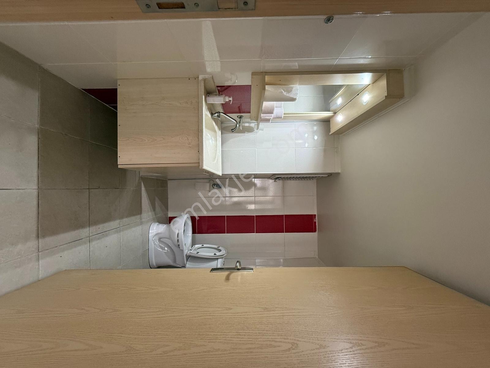 Gizerler İş Merkezinde 1000 M2 1.kat Kiralık İşyeri/ofis - Görsel 26