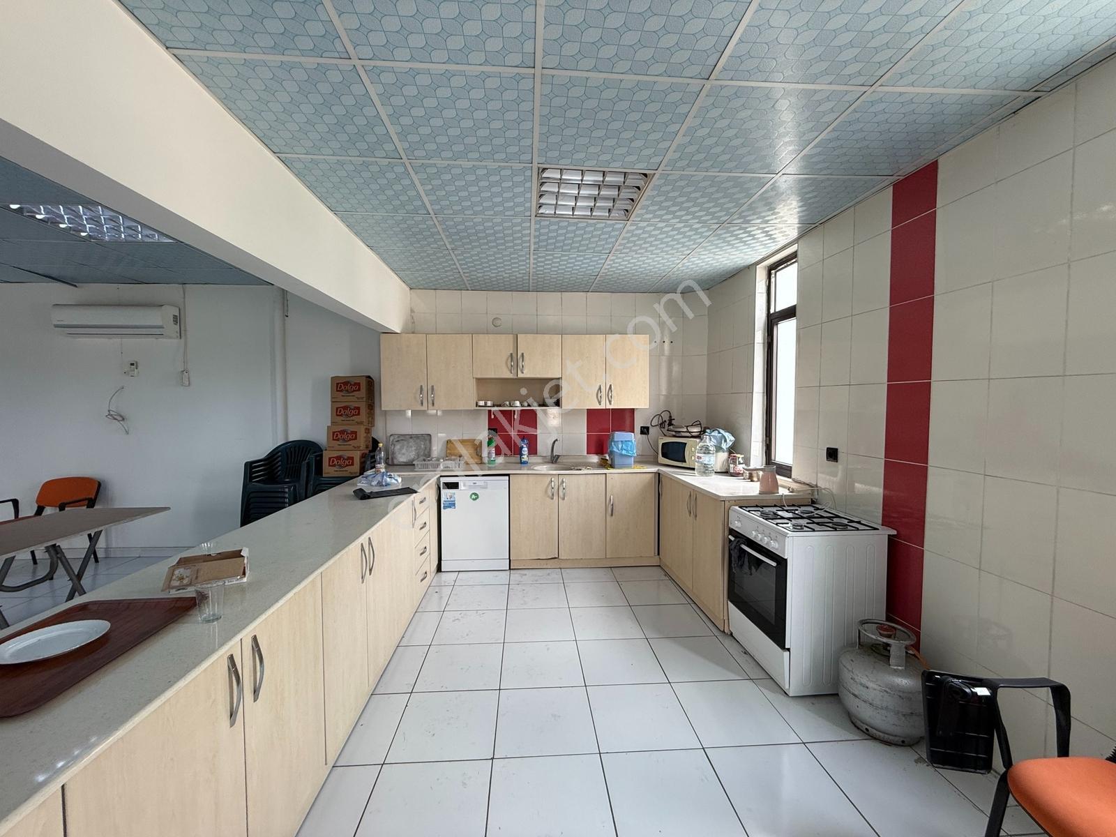 Gizerler İş Merkezinde 1000 M2 1.kat Kiralık İşyeri/ofis - Görsel 15