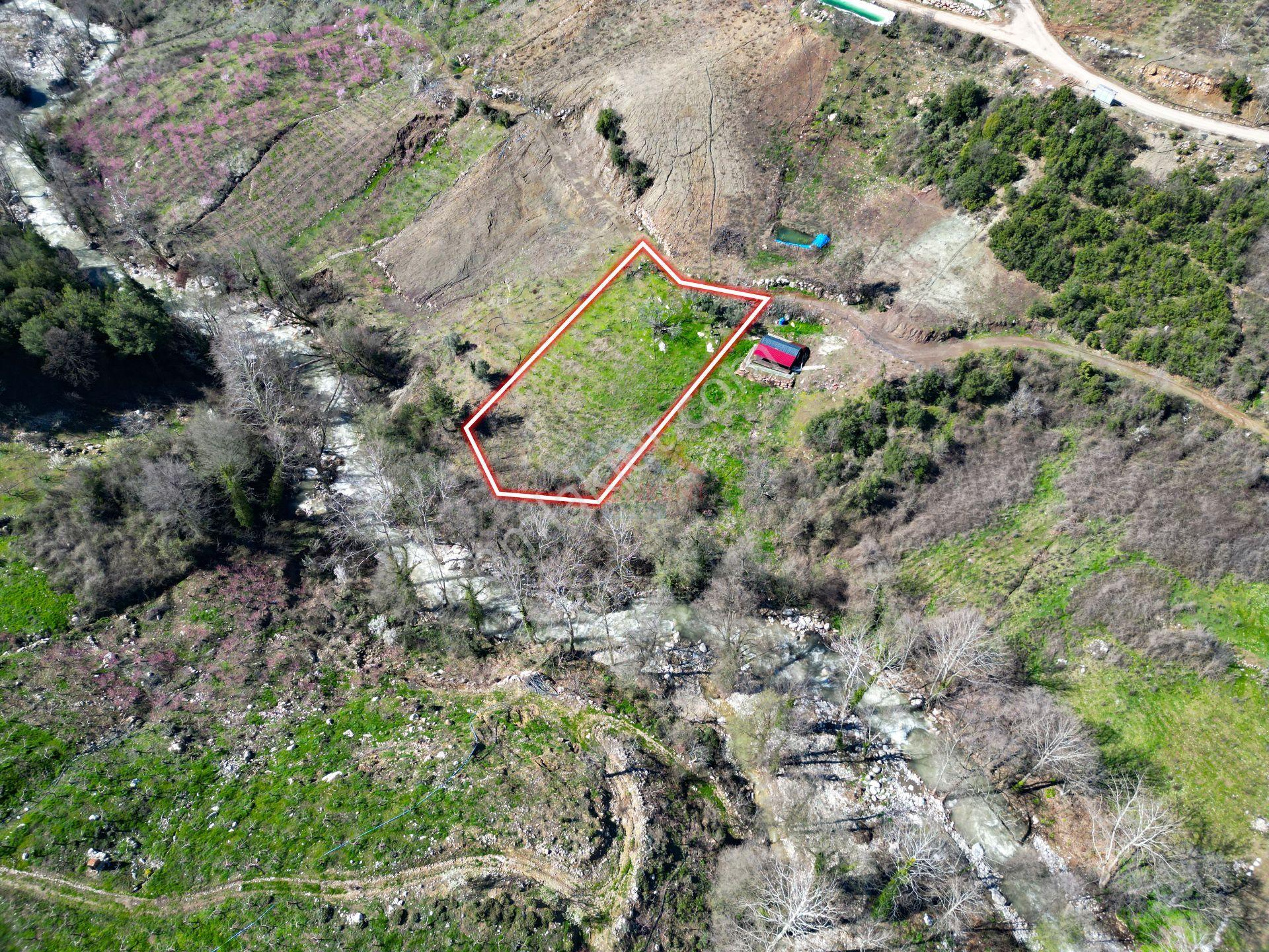 Üstünkent'ten Mezitli Kocayer'de 1.018 M² Doğayla İç İçe Arsa