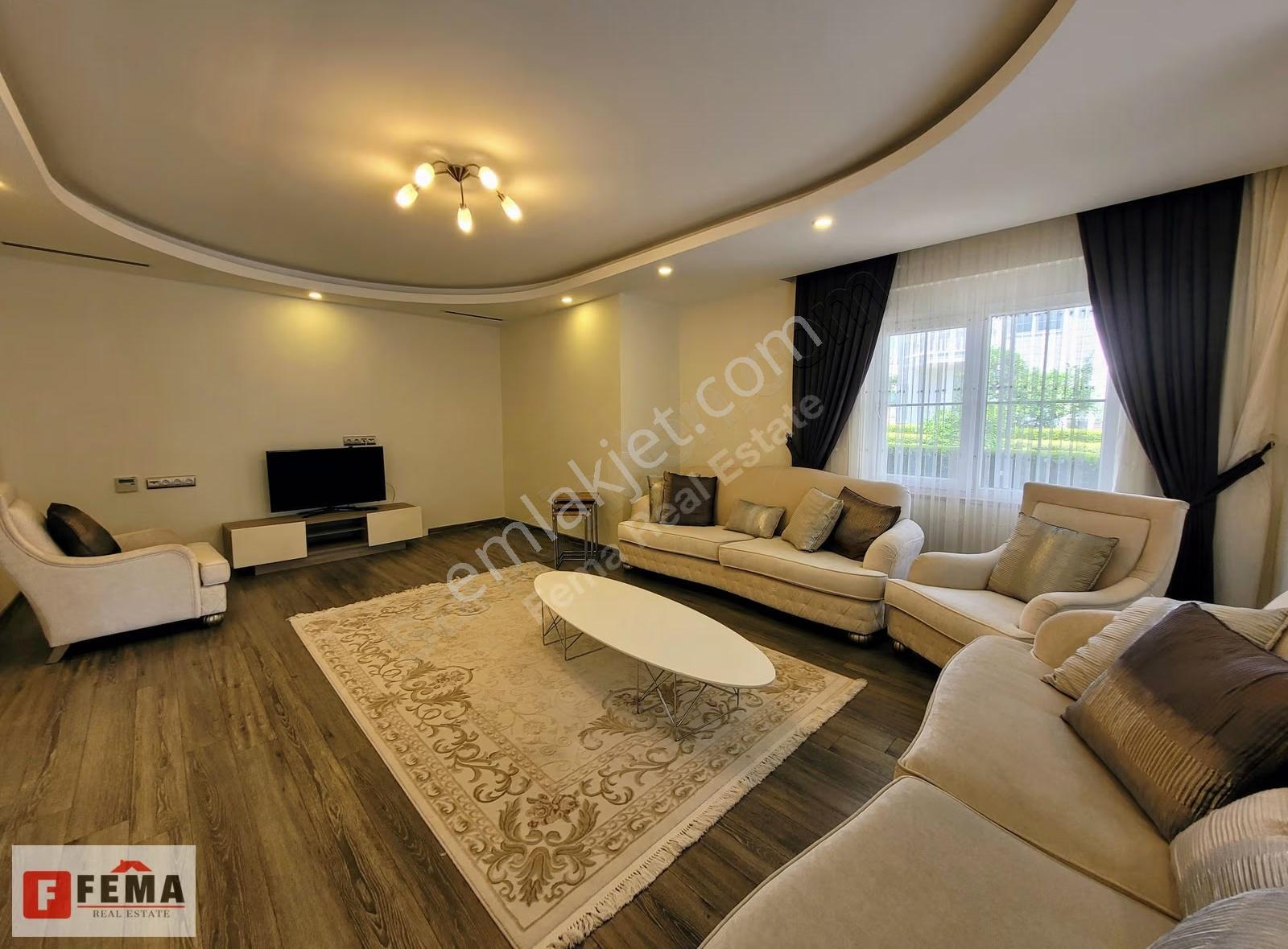 Sitede Bahçeli Açık Havuzlu Satılık 6+1 Modern Villa - For Sale - Görsel 10
