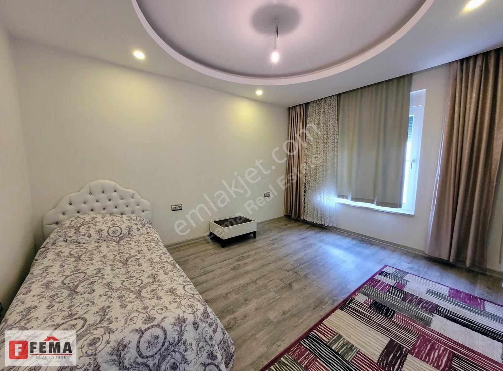 Sitede Bahçeli Açık Havuzlu Satılık 6+1 Modern Villa - For Sale - Görsel 33