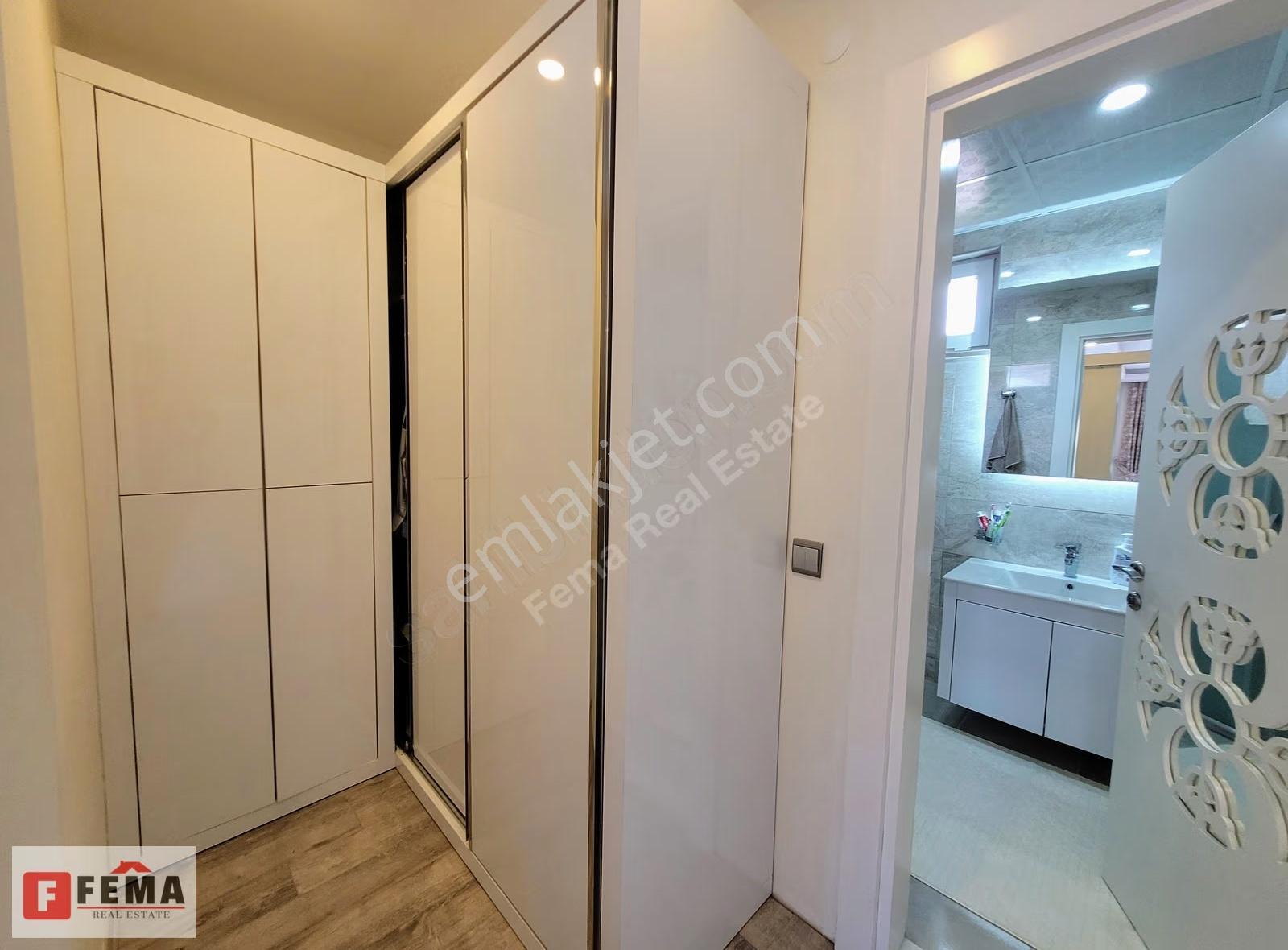Sitede Bahçeli Açık Havuzlu Satılık 6+1 Modern Villa - For Sale - Görsel 25