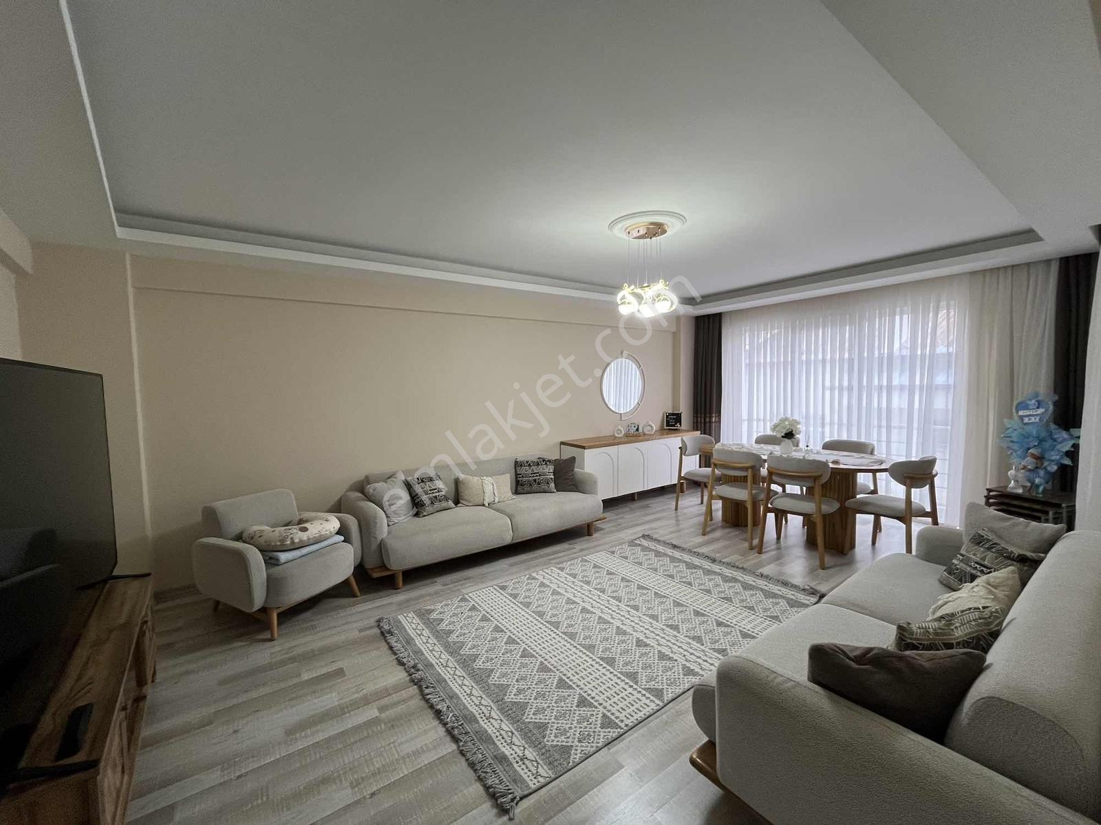 Remax İbrahim Bülbül Samsun Bafrada Merkezi Konumda Satılık 2+1 - Görsel 26