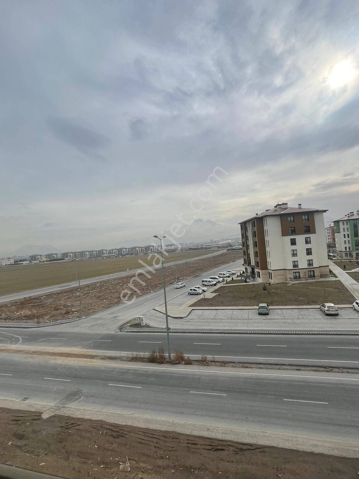 Erkilet Dağtekin Bade 6 Satılık 3,5+1 Lüks Daire - Görsel 32