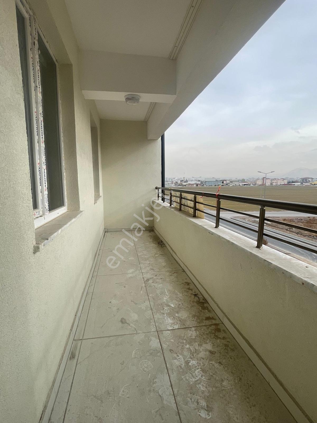 Erkilet Dağtekin Bade 6 Satılık 3,5+1 Lüks Daire - Görsel 17