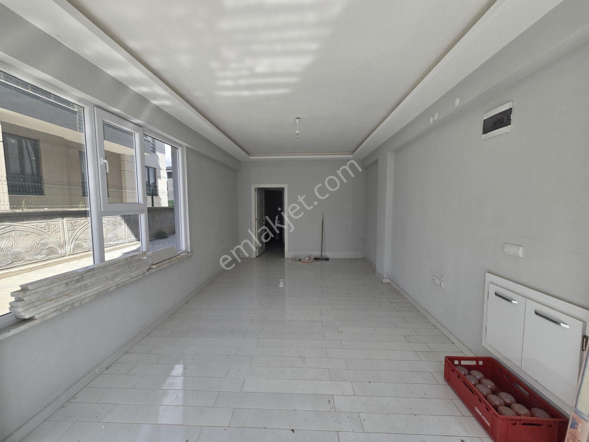 Korcan Caddesi Satılık Sıfır Hesaplı Dükkan - Görsel 3
