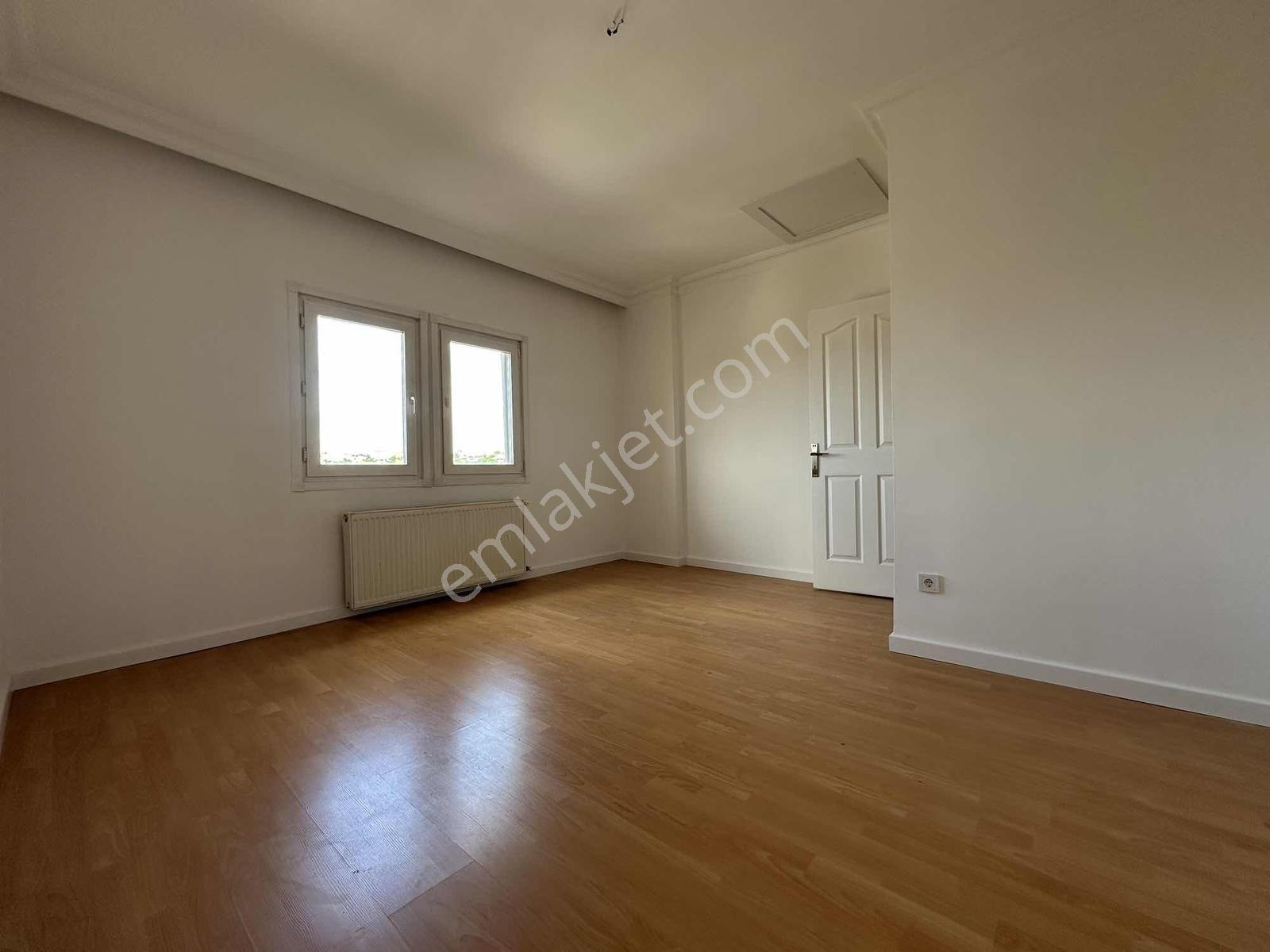 Çengelköy Ata2 Sitesinde 180 M2 Tertemiz Dublex Villa - Görsel 11