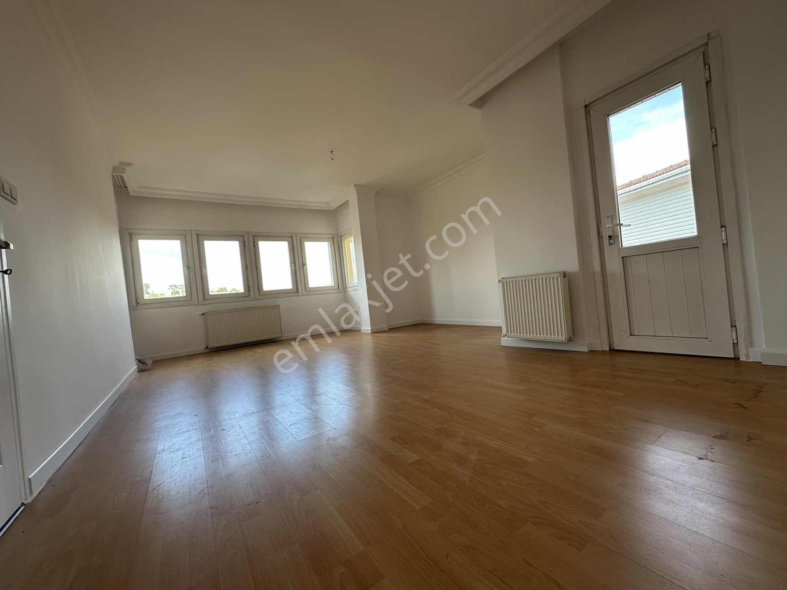 Çengelköy Ata2 Sitesinde 180 M2 Tertemiz Dublex Villa - Görsel 23