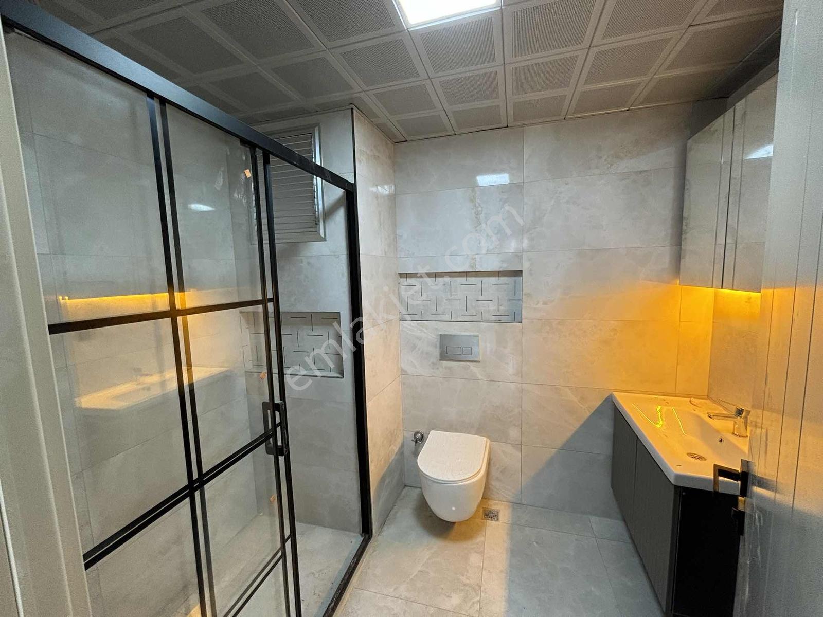Muratbey'de Havuzlu Sitede Satılık 3+1 Sıfır Lüx Daire - Görsel 32