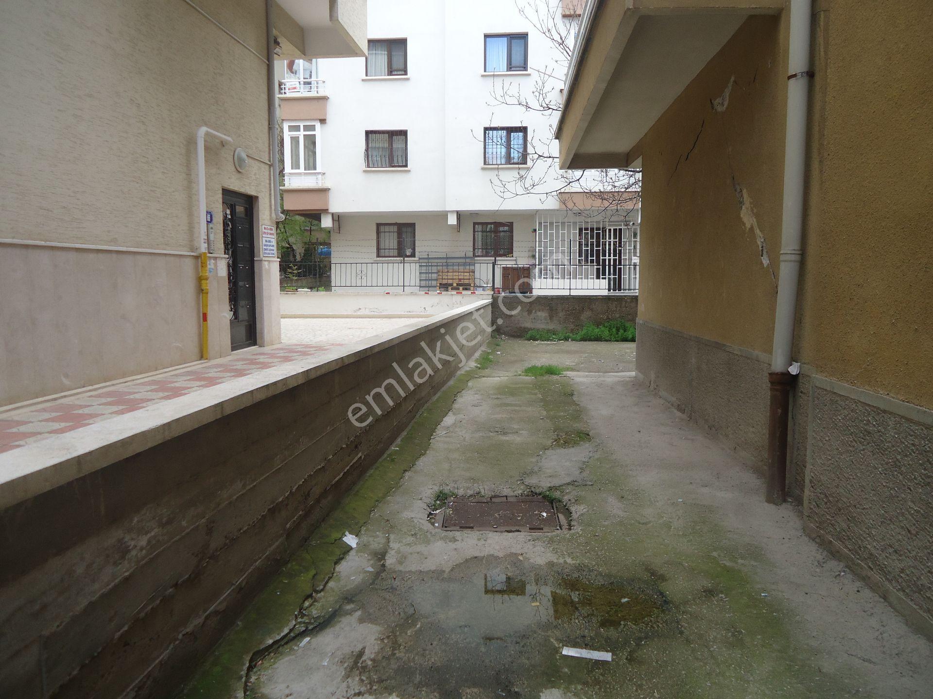 Aydınlıkevlerde İçi Yapılı 3+1 Satılık Daire Gizem Emlaktan - Görsel 28