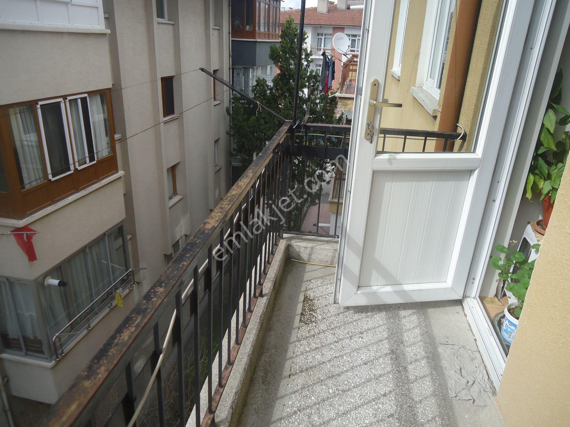 Aydınlıkevlerde İçi Yapılı 3+1 Satılık Daire Gizem Emlaktan - Görsel 5