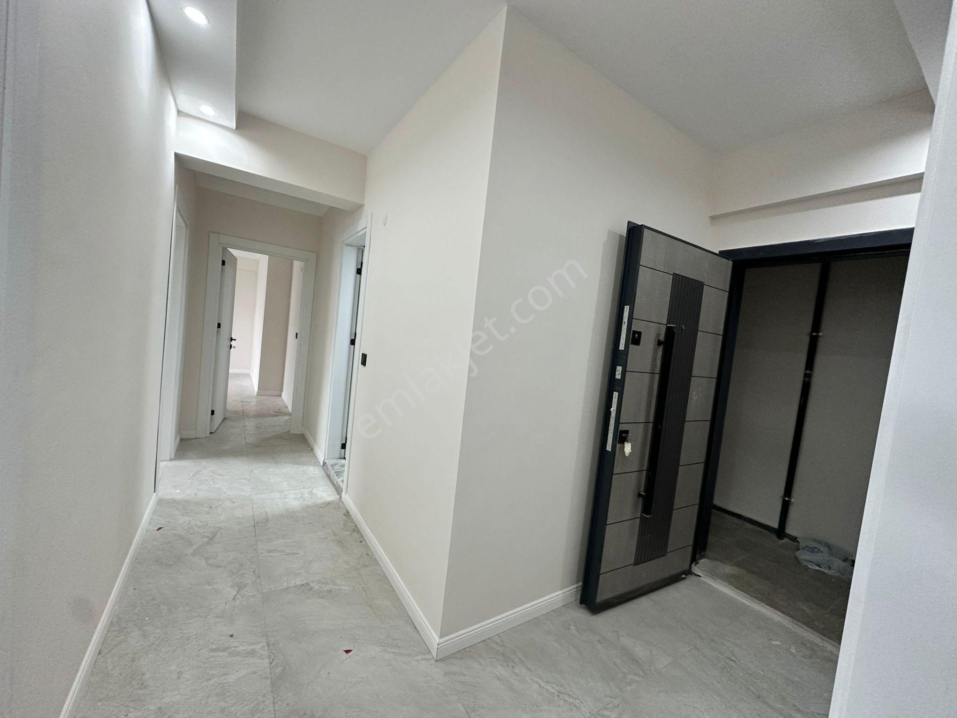 Muradıye Mahallesi Satılık Site İçi 2+1 85m2 M2 4 Katlının 4 Katı Yerden Isıtma Sıfır Full - Görsel 4