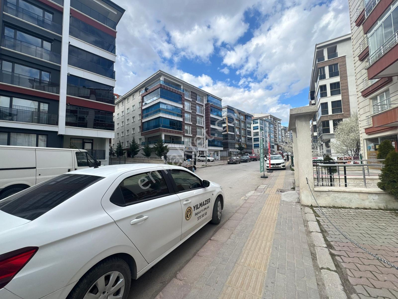 Yılmazer'den Merkezi Konumda Herişe Uygun Depolu Yüksek Kiracılı