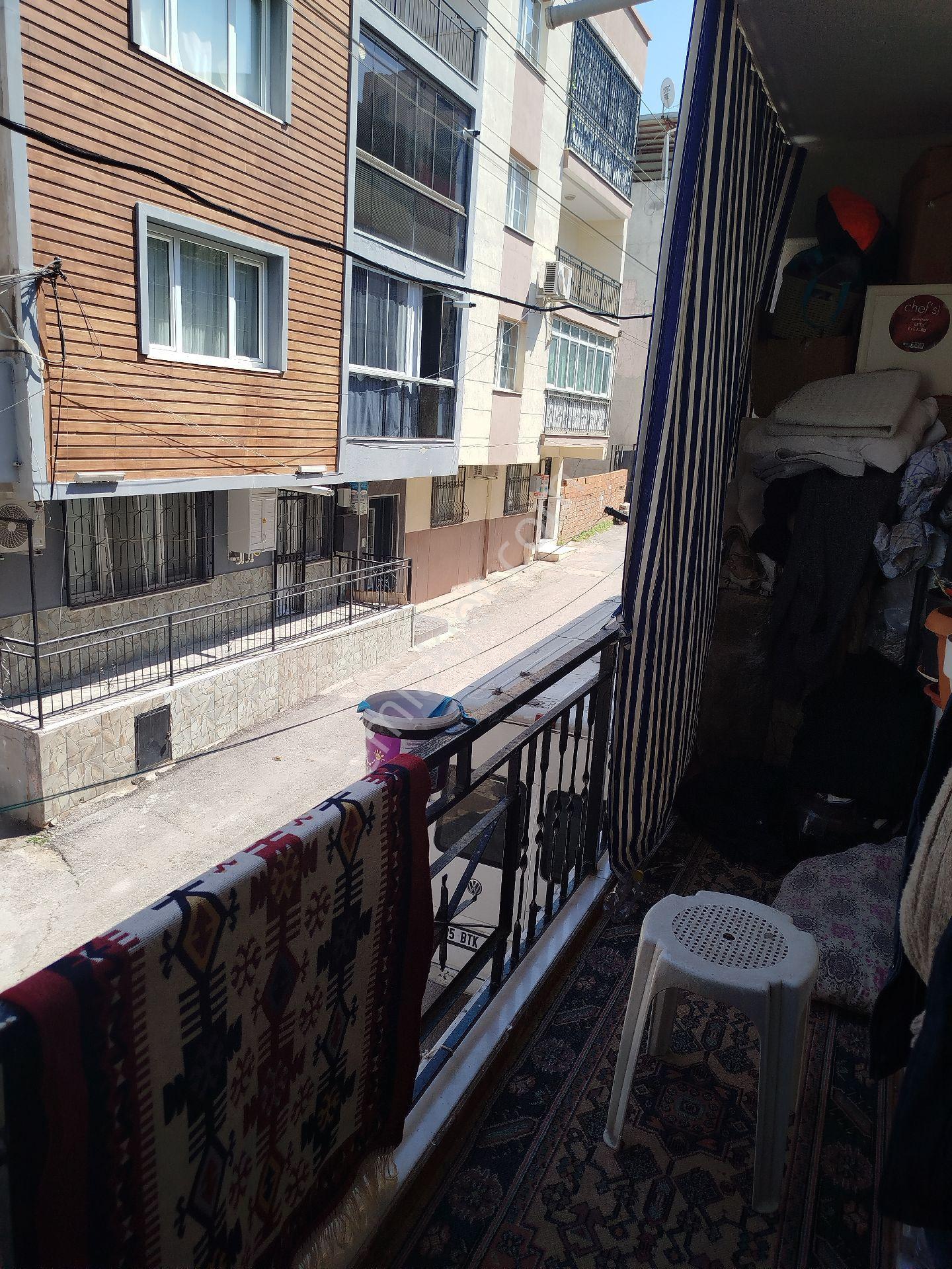 Buca Yıldız 106 Mk 2 Kat Bina Satılık Takas Var - Görsel 7