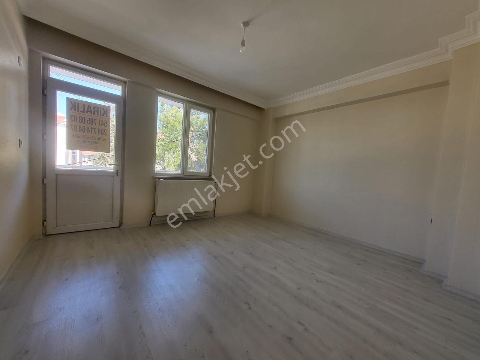 Rasim Ergene Caddesi Üstünde Kiralık 2+1 Daire - Görsel 4