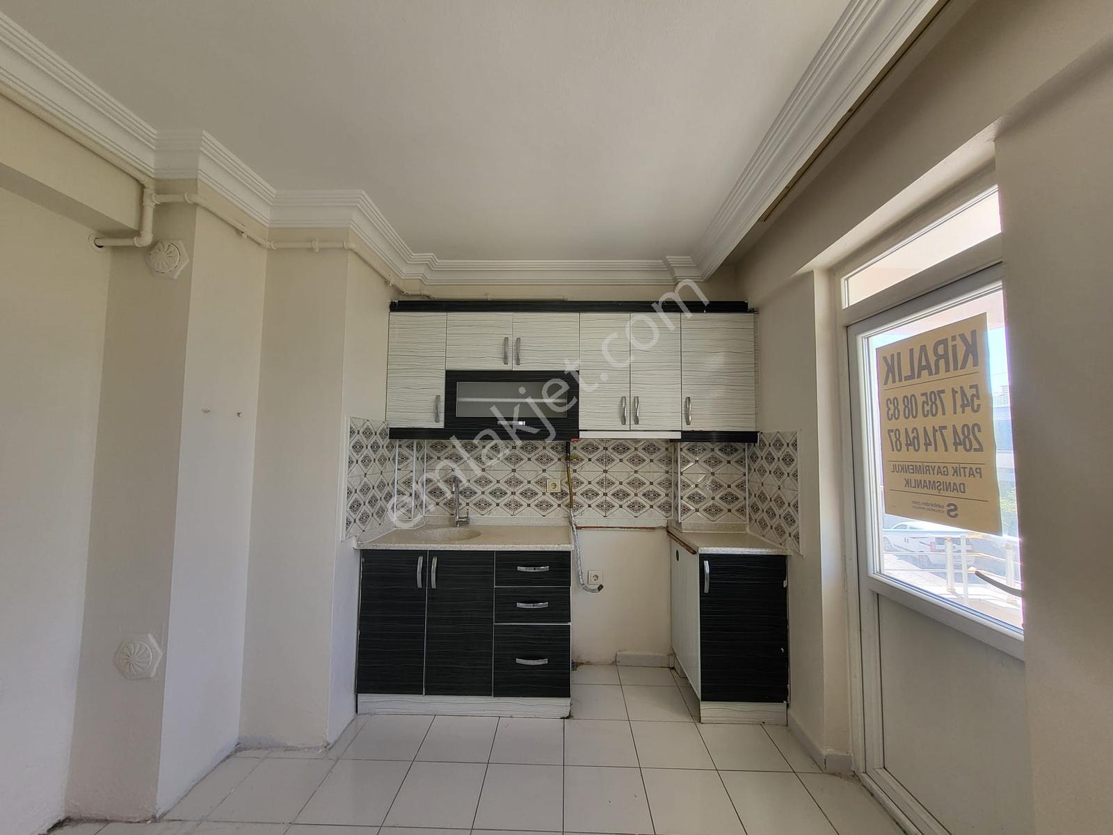 Rasim Ergene Caddesi Üstünde Kiralık 2+1 Daire - Görsel 23