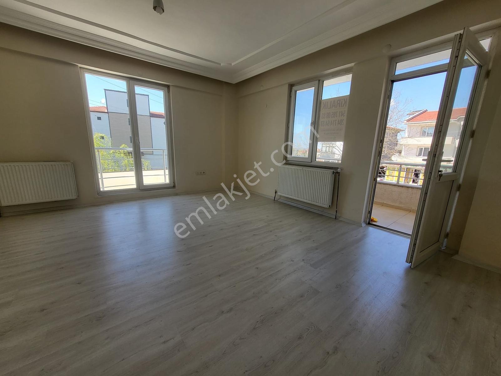 Rasim Ergene Caddesi Üstünde Kiralık 2+1 Daire - Görsel 3