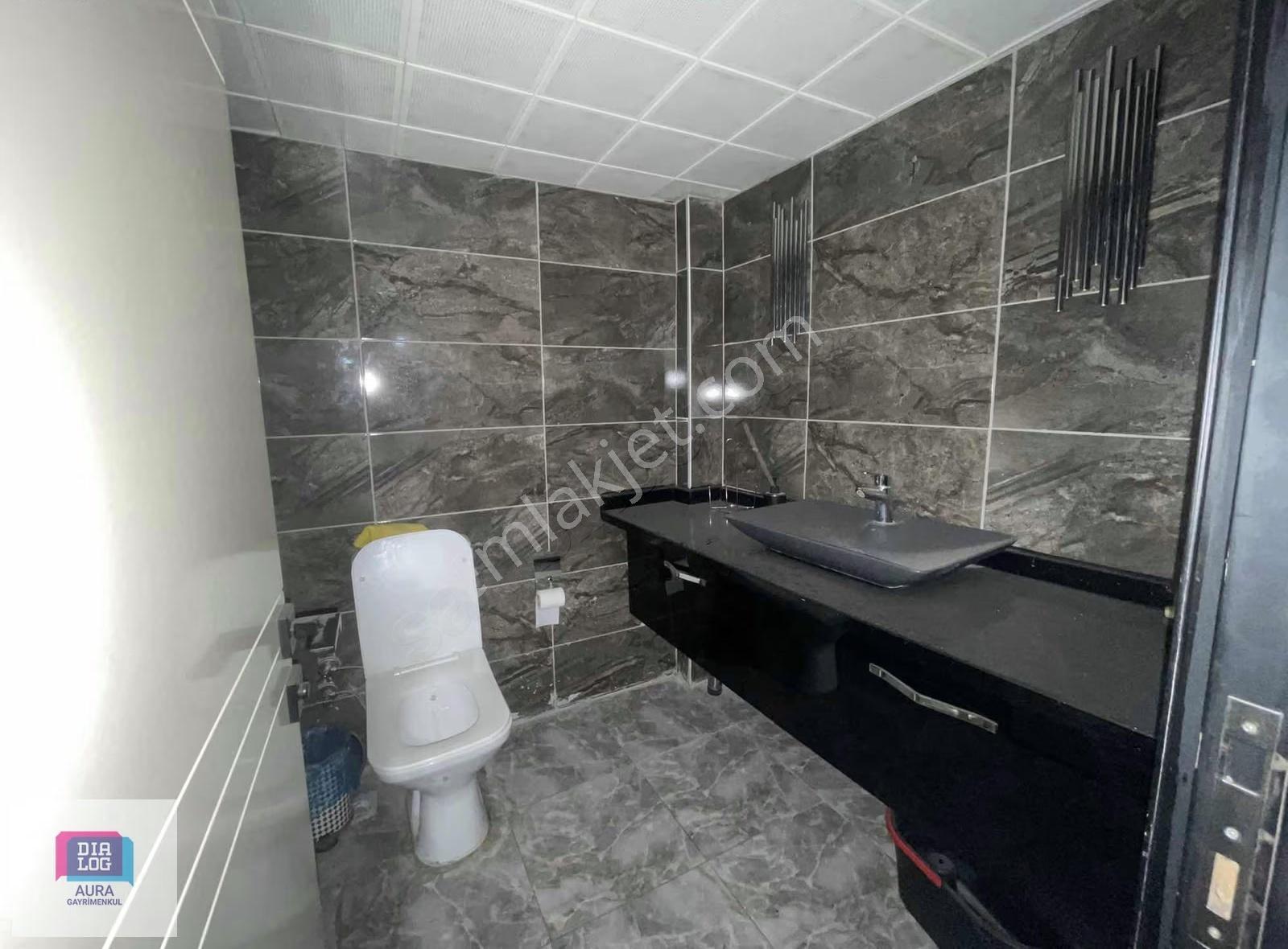 Devren Kiralık Full Ekipmanlı Kuaför Salonu - Görsel 12