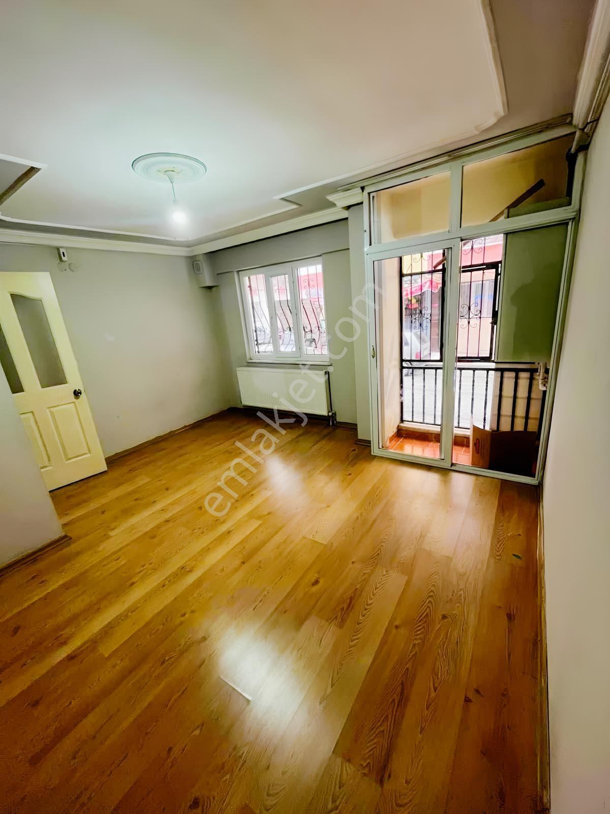 Şehitler Mahallesinde 2+1 Kapalı Mutfak Kiralık