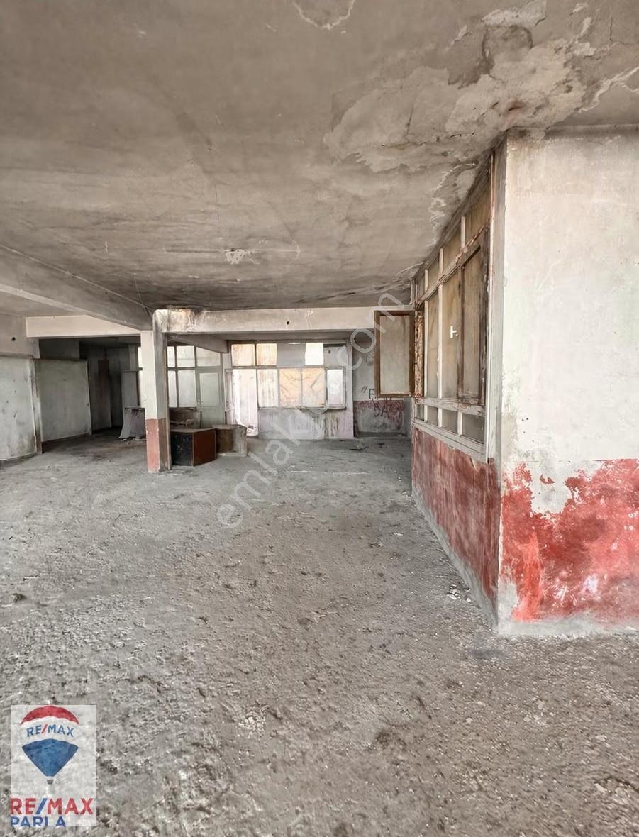 Remax Parla'dan Sanayi Sitesinde Satılık Dükkan - Görsel 3