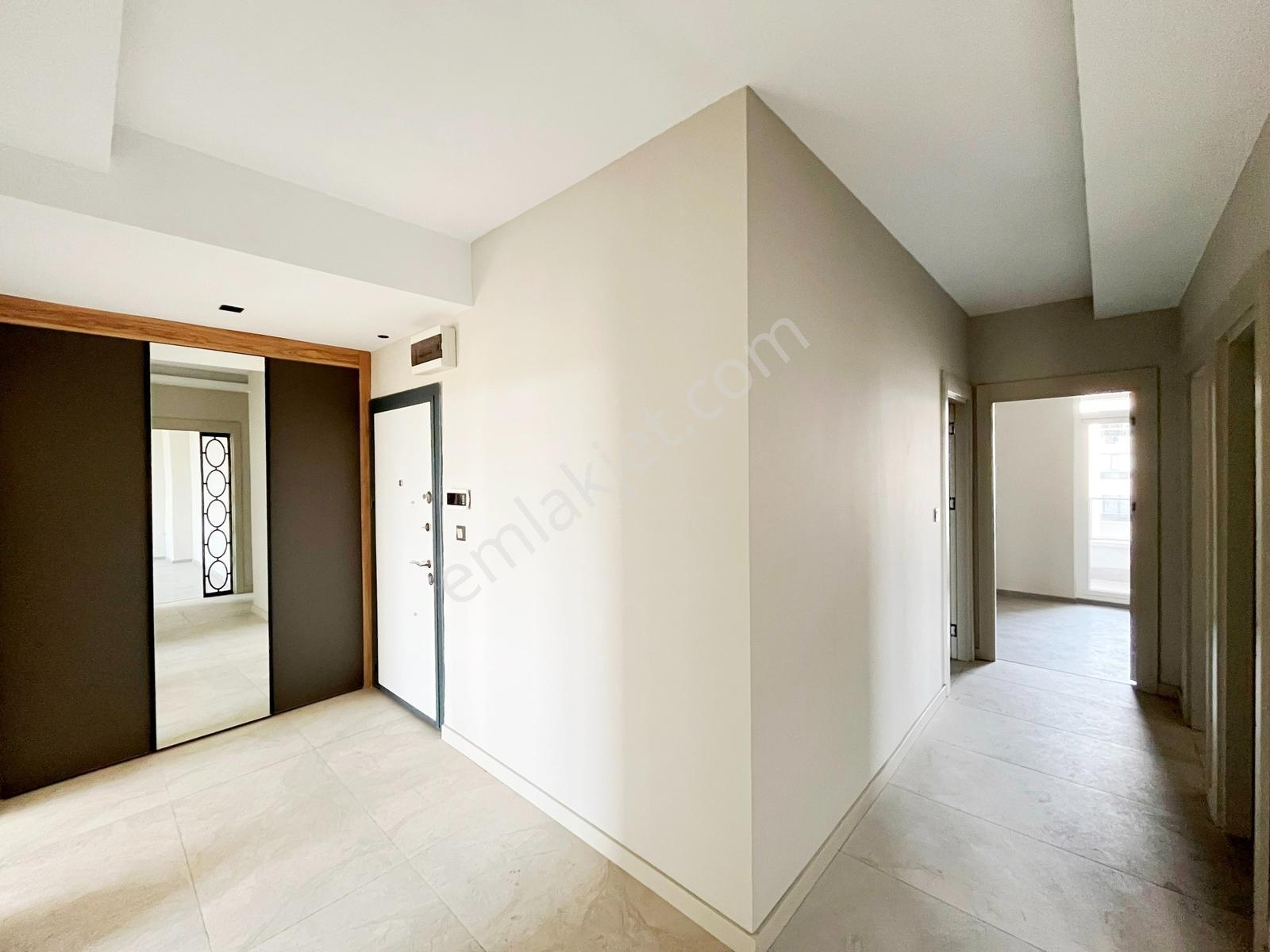 Pınar Life Sitesi Otopark-çift Banyo-kat Seçenekli Lüks 3+1'ler - Görsel 3