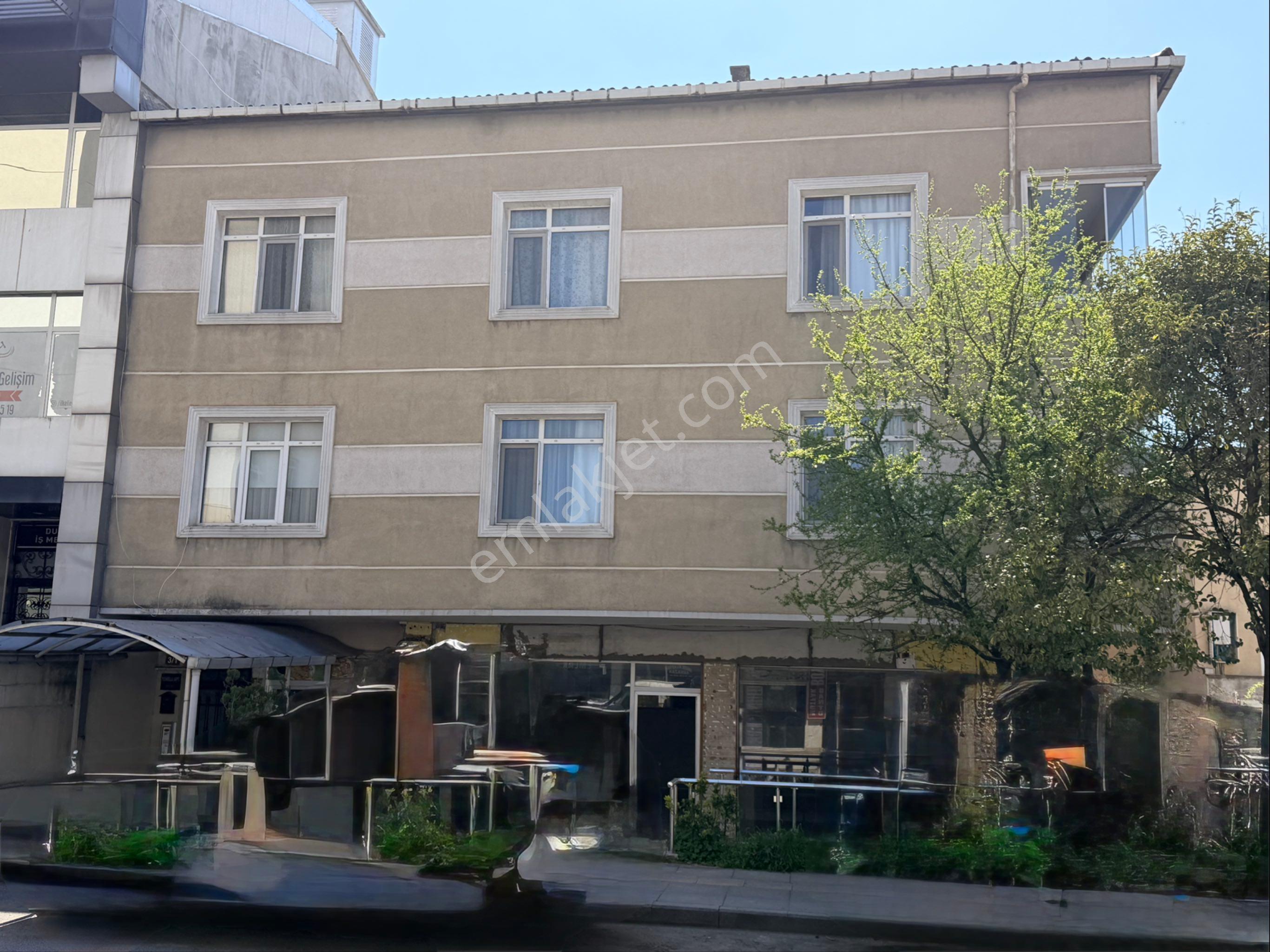 Ataşehir Girne Caddesi’nde Metroya 50m, 8m Cepheli, Ön Kullanımlı Kiralık Dükkan - Görsel 8