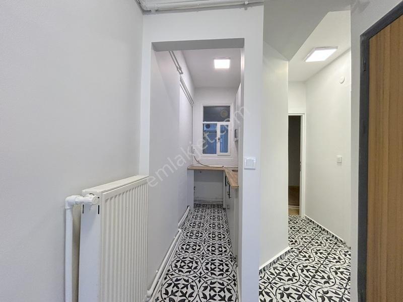 Tülay Özkök'ten Toplu Ulaşıma Yakın Arakat 1+1 Kiralık Daire - Görsel 13