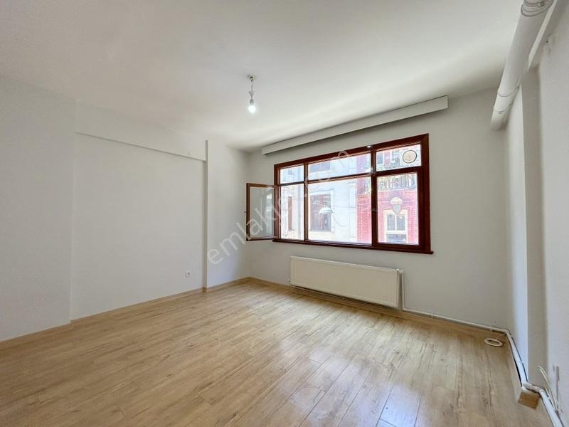 Tülay Özkök'ten Toplu Ulaşıma Yakın Arakat 1+1 Kiralık Daire - Görsel 29