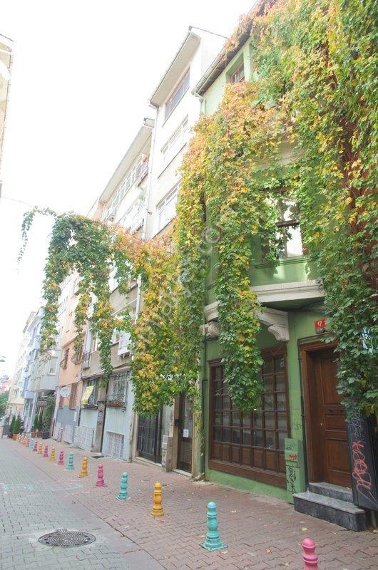 Tülay Özkök'ten Toplu Ulaşıma Yakın Arakat 1+1 Kiralık Daire - Görsel 8